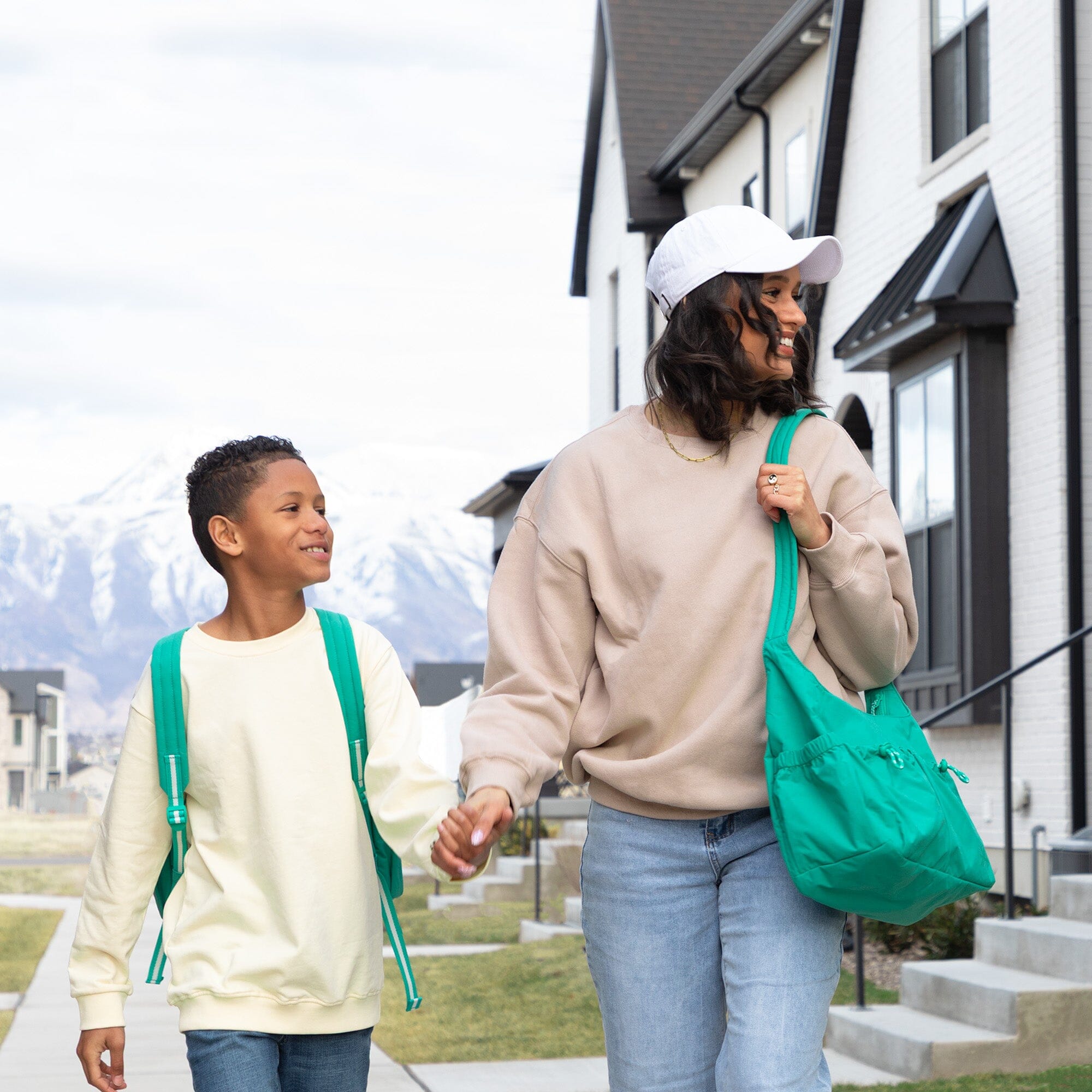 Kelly Motion Carryall Tote