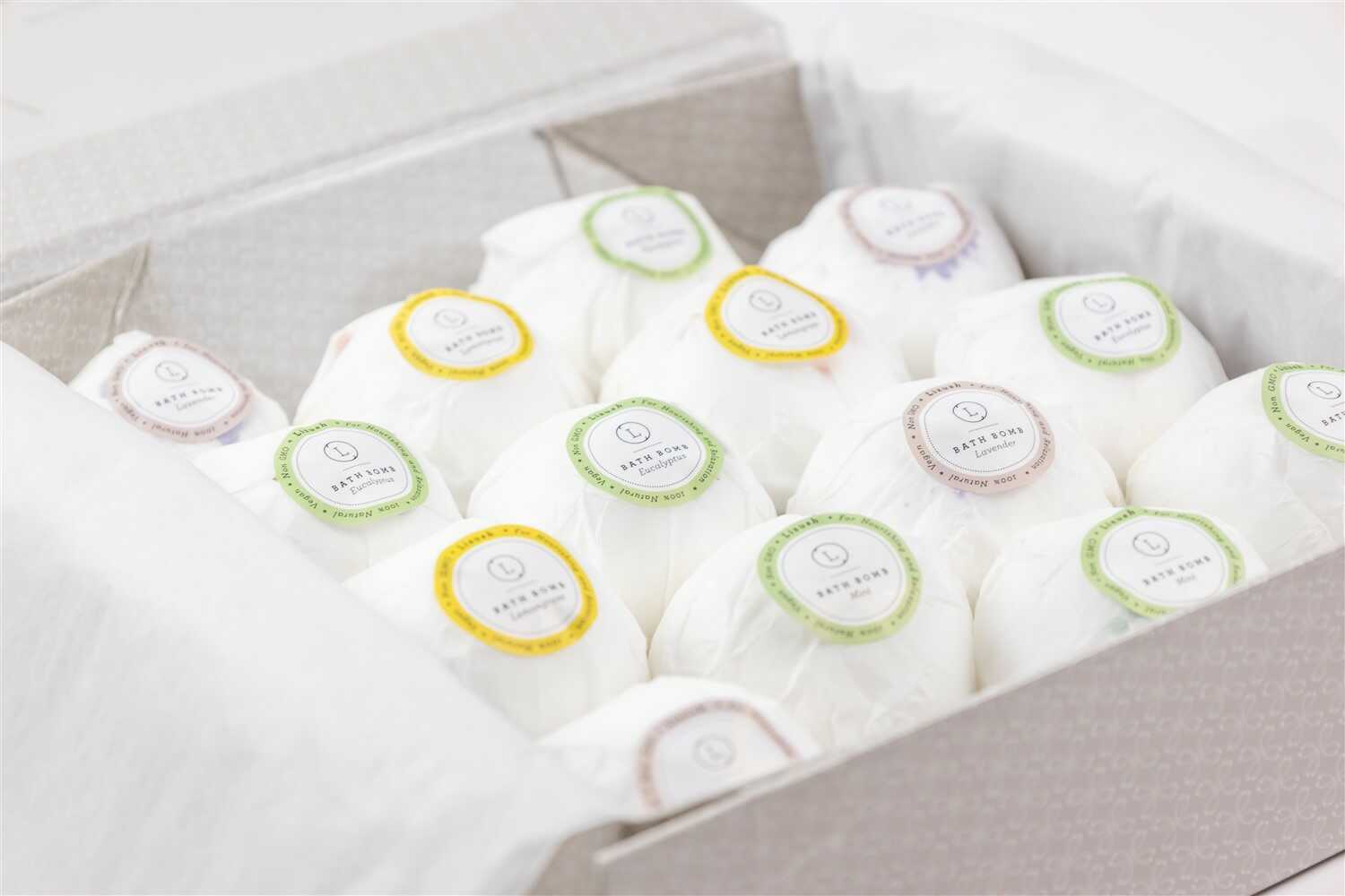 Bath Bombs Gift Box, Set Of 14 Big 100% Natural Relaxing Bath Bombs