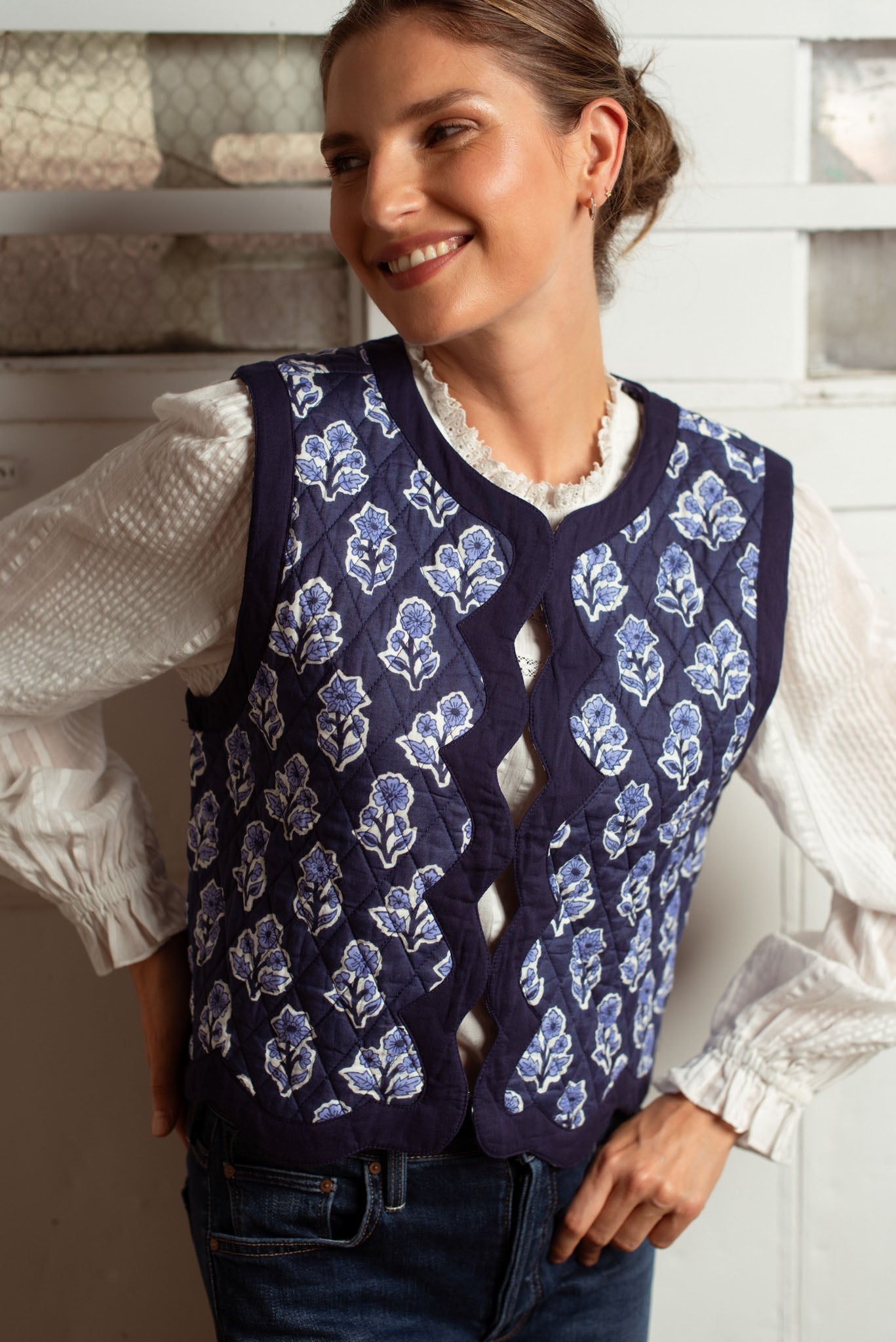 Celeste Vest Navy Floral