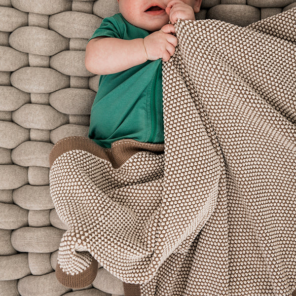 Elegant Organic Cotton Baby Blanket And Bonnet Set