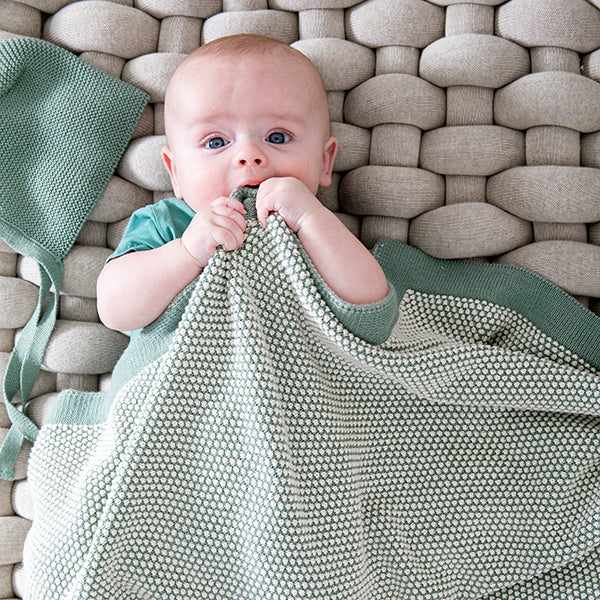 Elegant Organic Cotton Baby Blanket And Bonnet Set