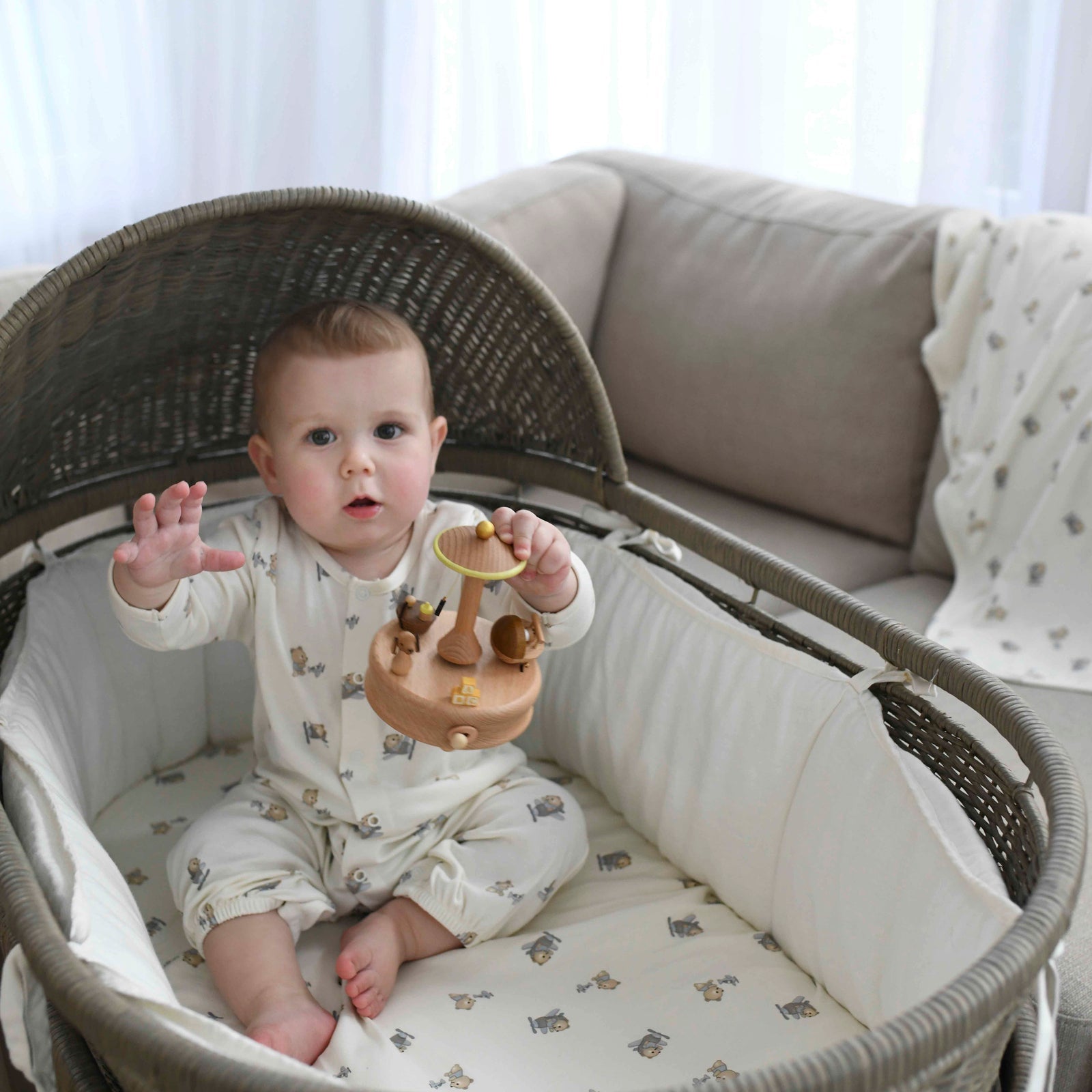 Bassinet Sheet / Changing Pad Cover - Airplane Bears