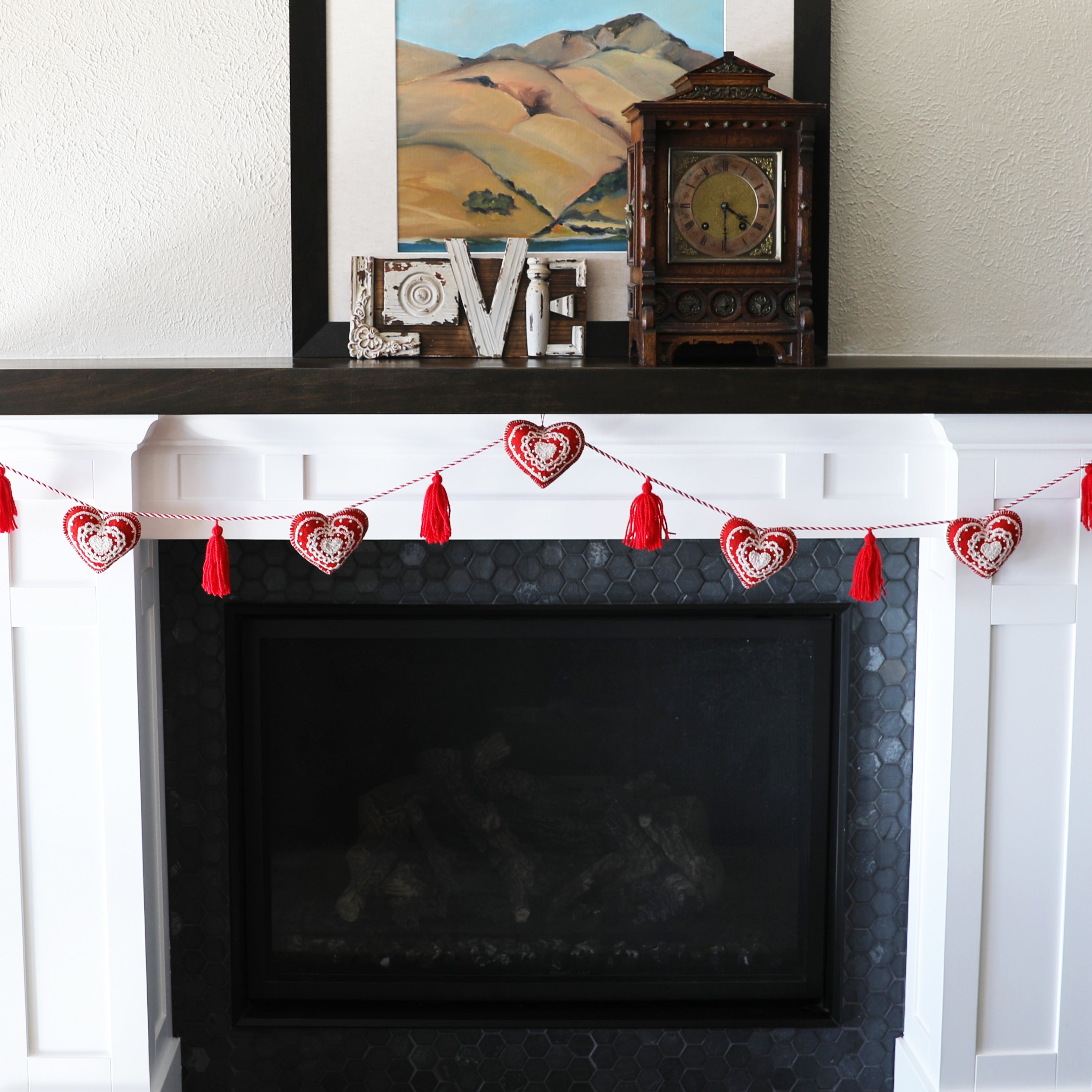 Valentine Garland, Red