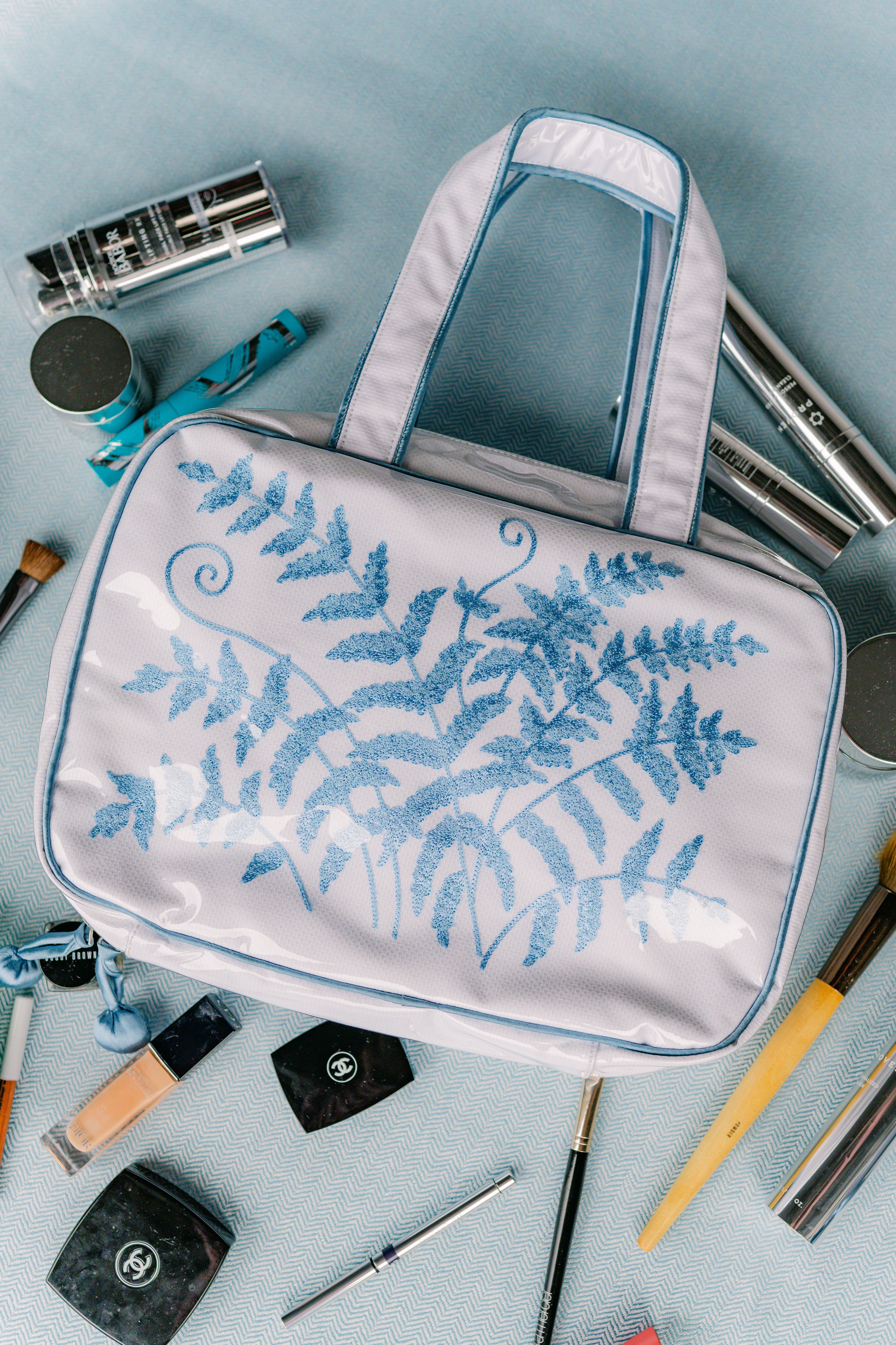 Fern Hanging Travel Bag