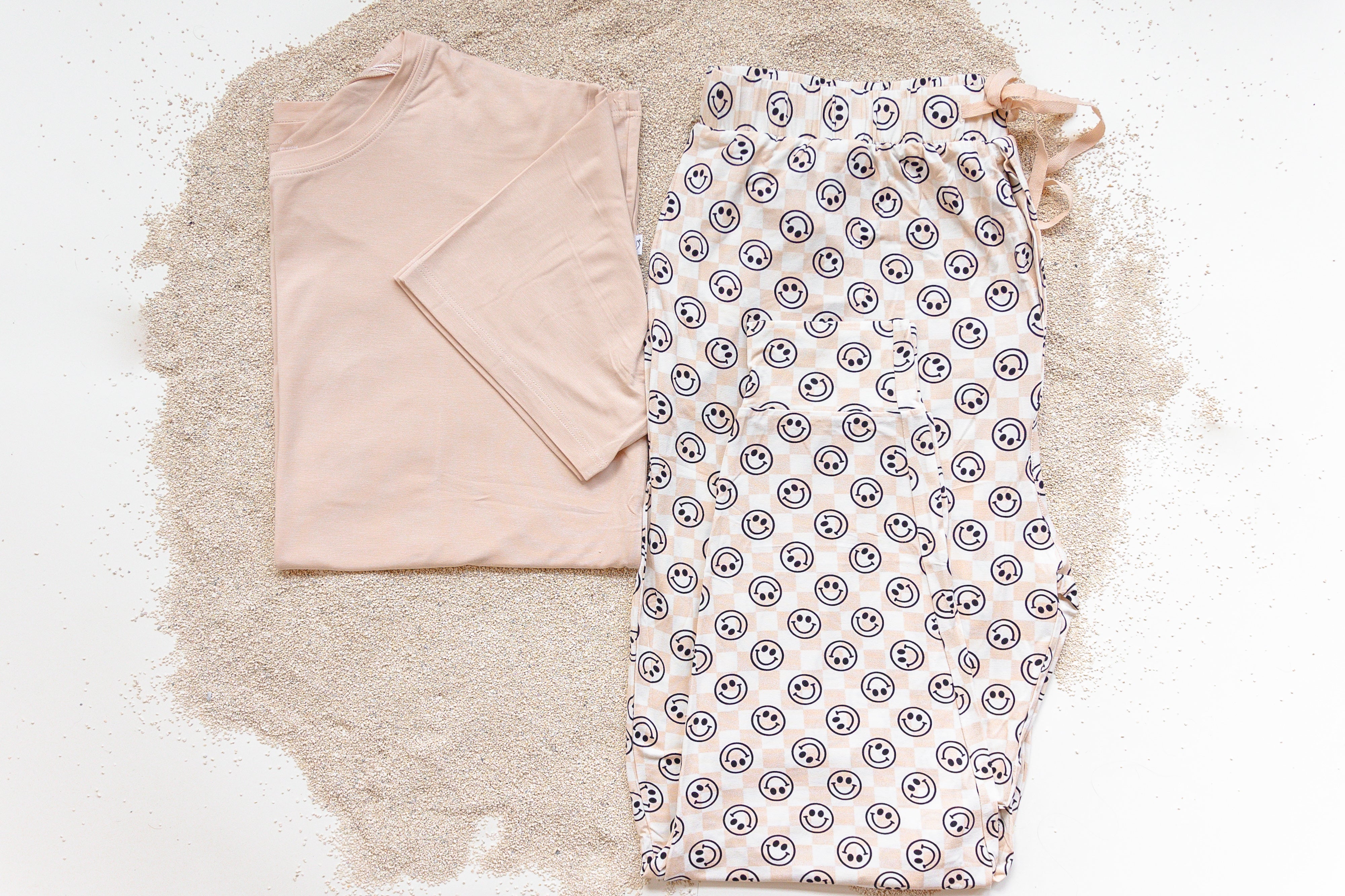 Sandy Smiles Checkers Men's Dream Jogger Set