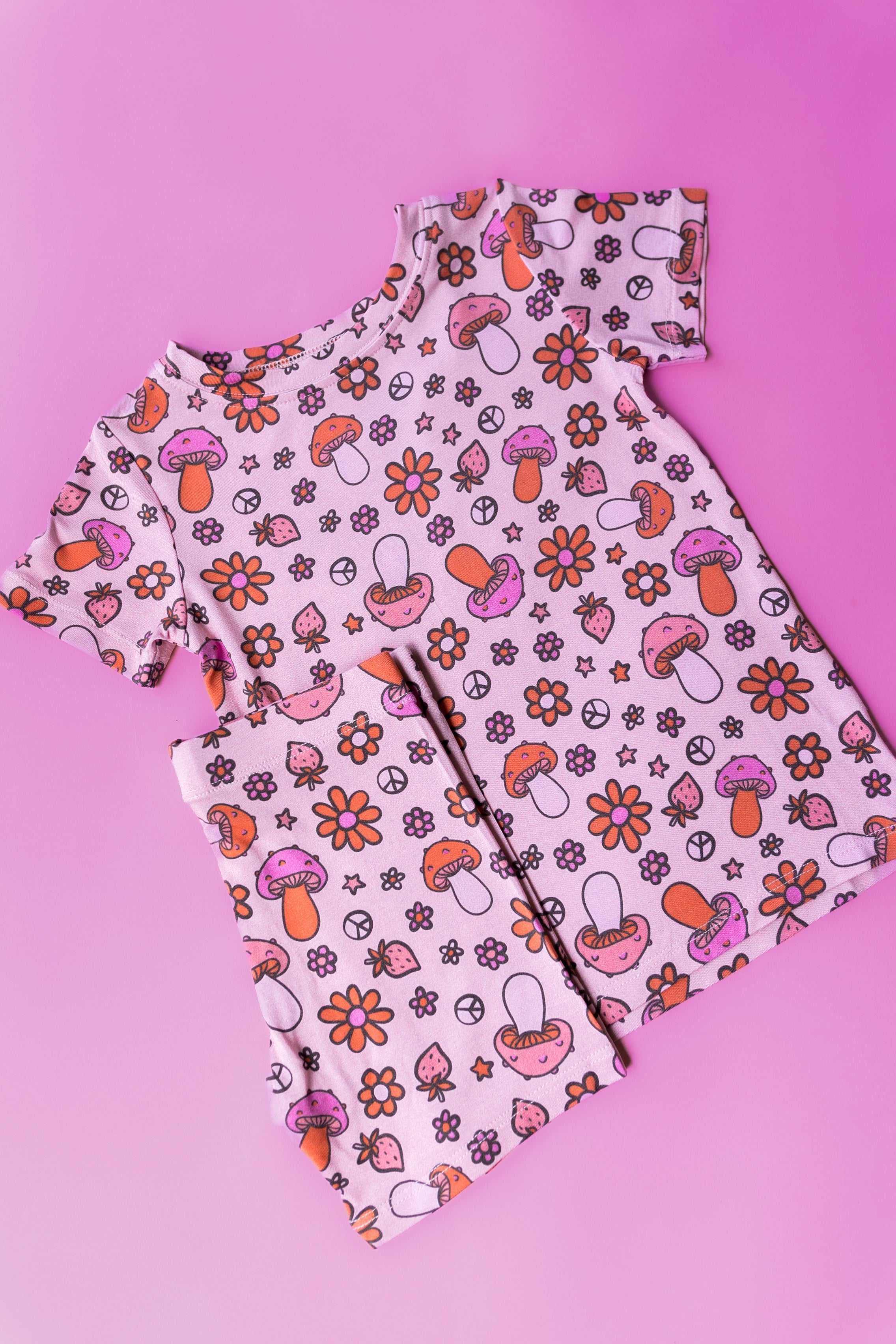 Feelin' Mushy Dream Short Set