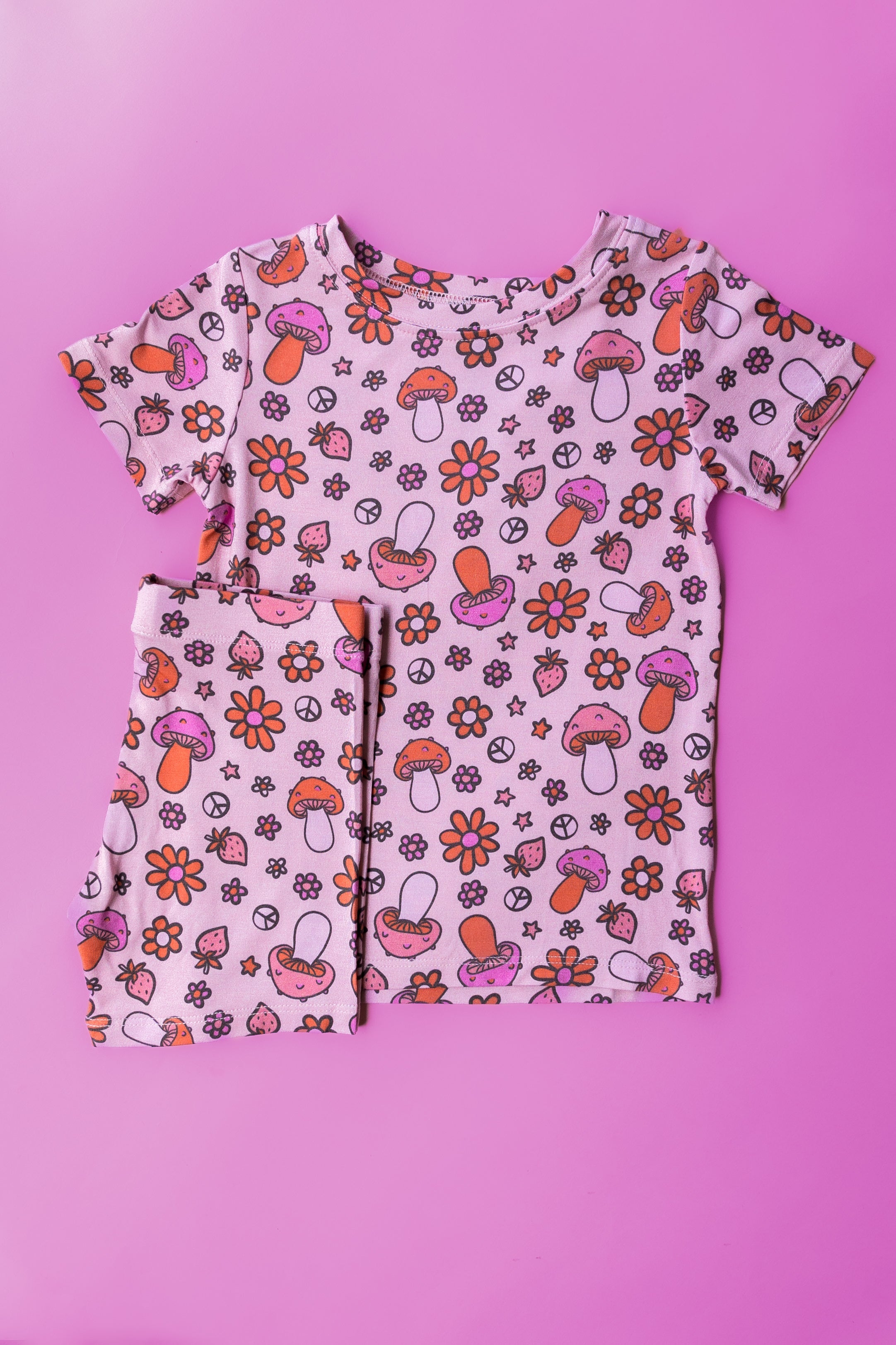 Feelin' Mushy Dream Short Set