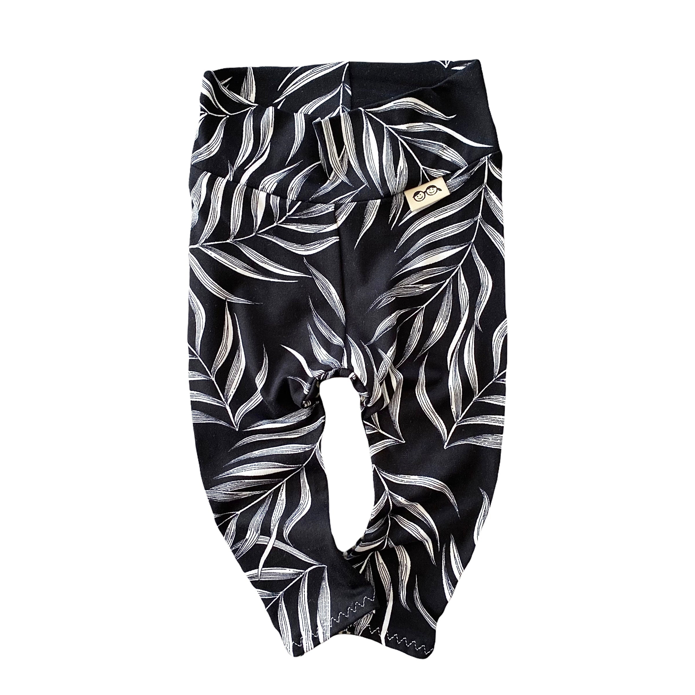 Black Pampas Leaves Leggings And/or Knot Beanie