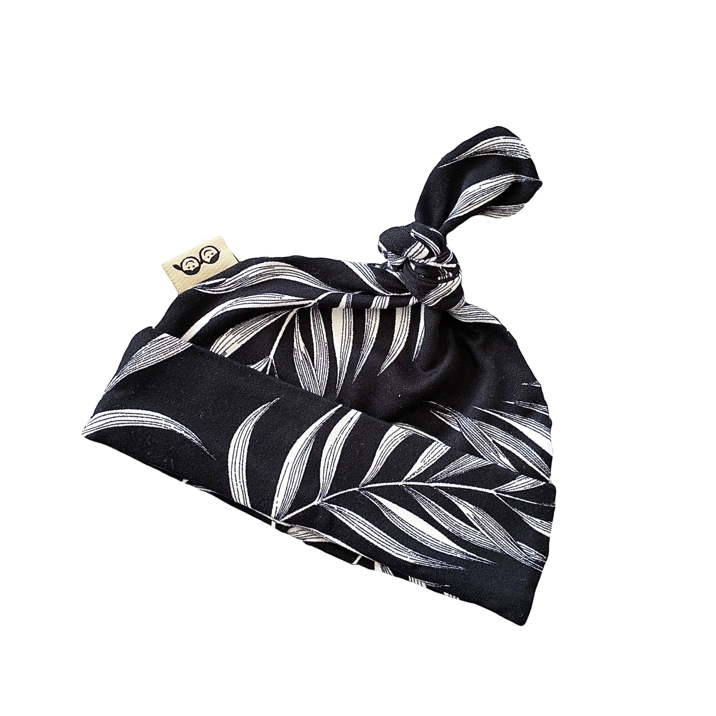 Black Pampas Leaves Leggings And/or Knot Beanie