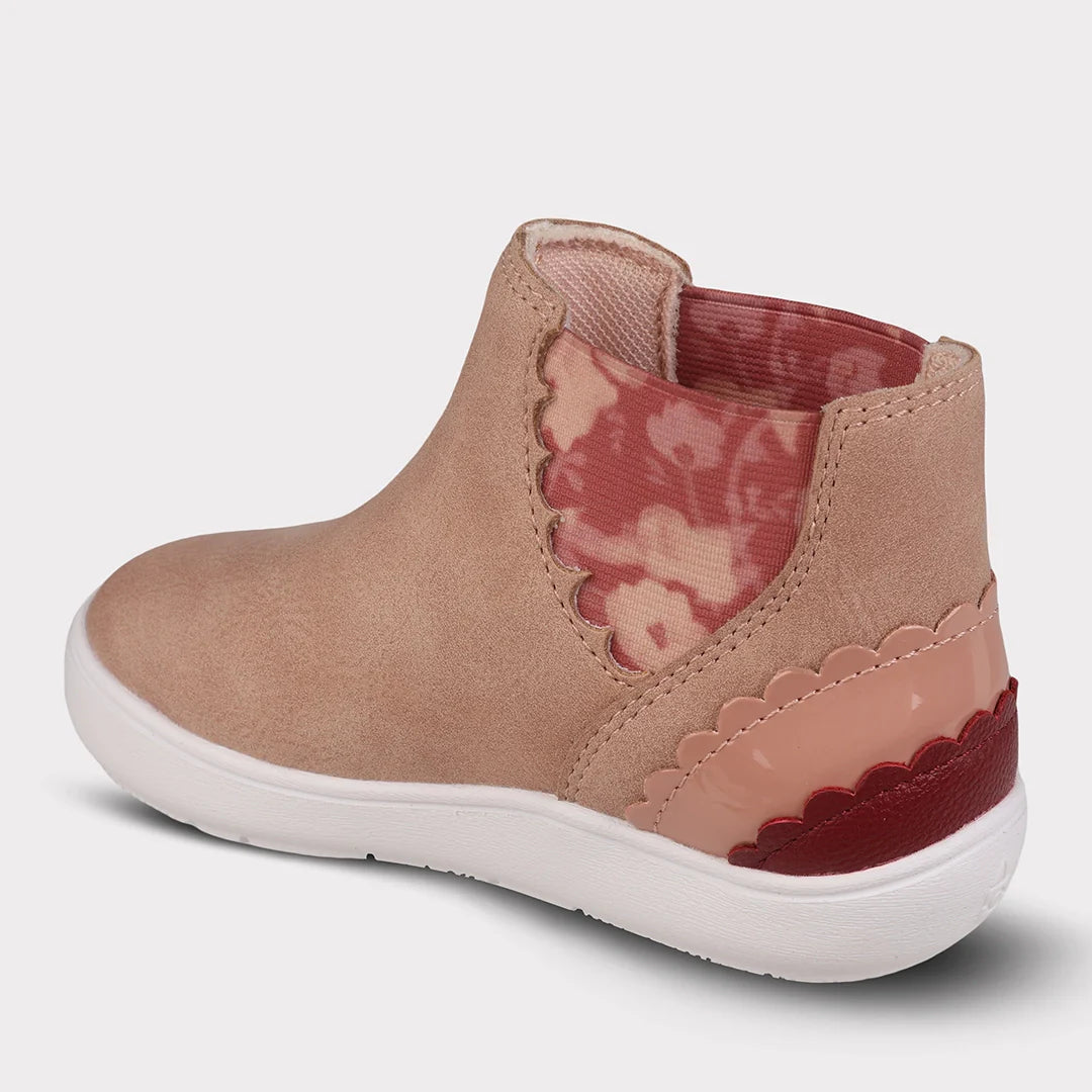Quinta Girls Pull-on Boot