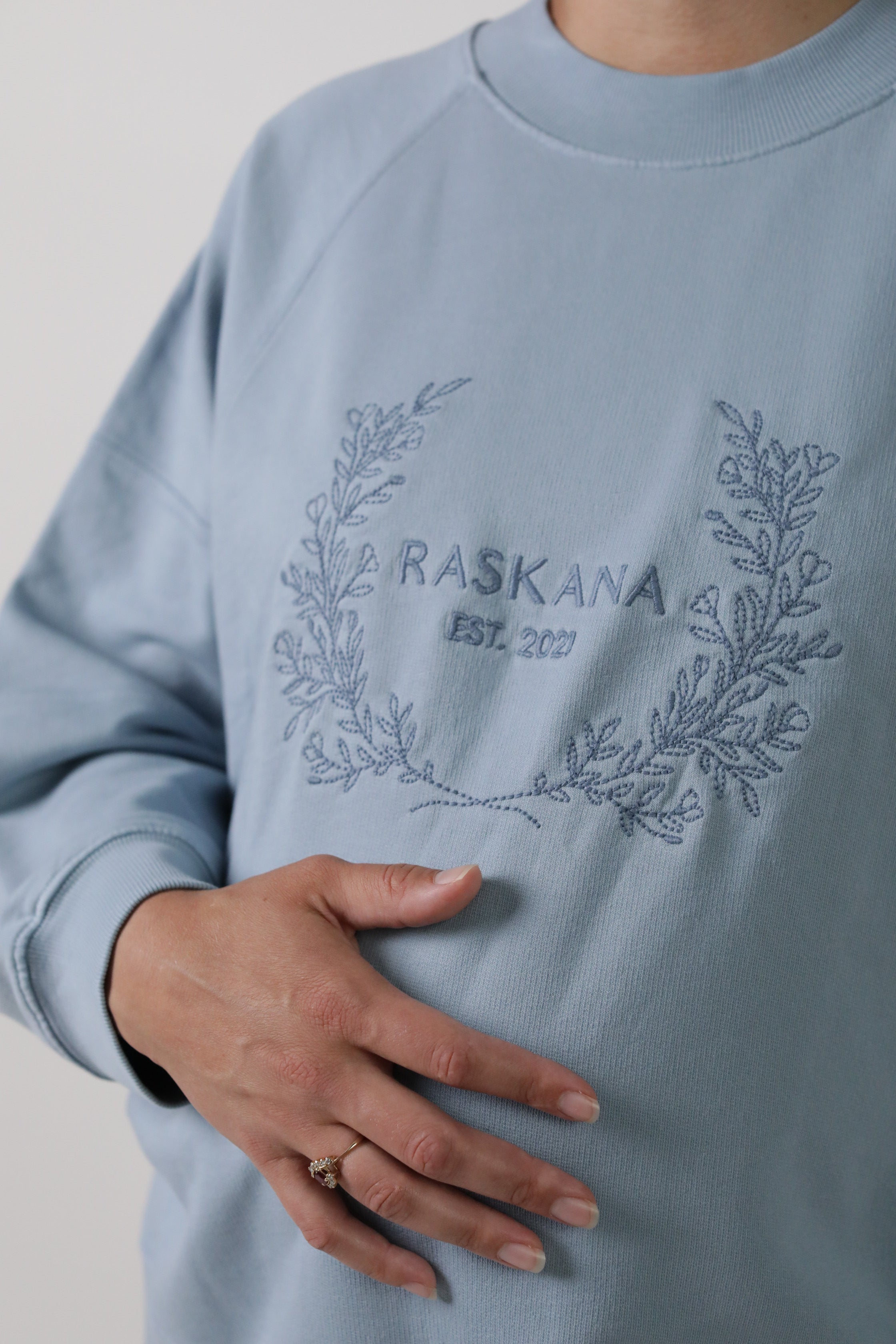 Elle || Organic Cotton Maternity Crew Neck Pullover