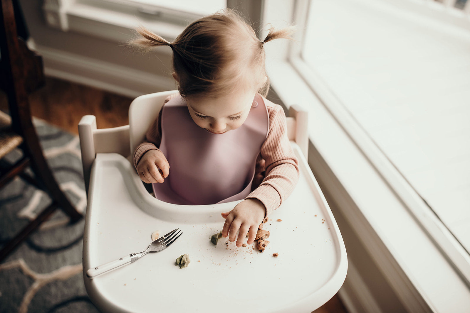 Lilac Silicone Bib With Crumb Catcher