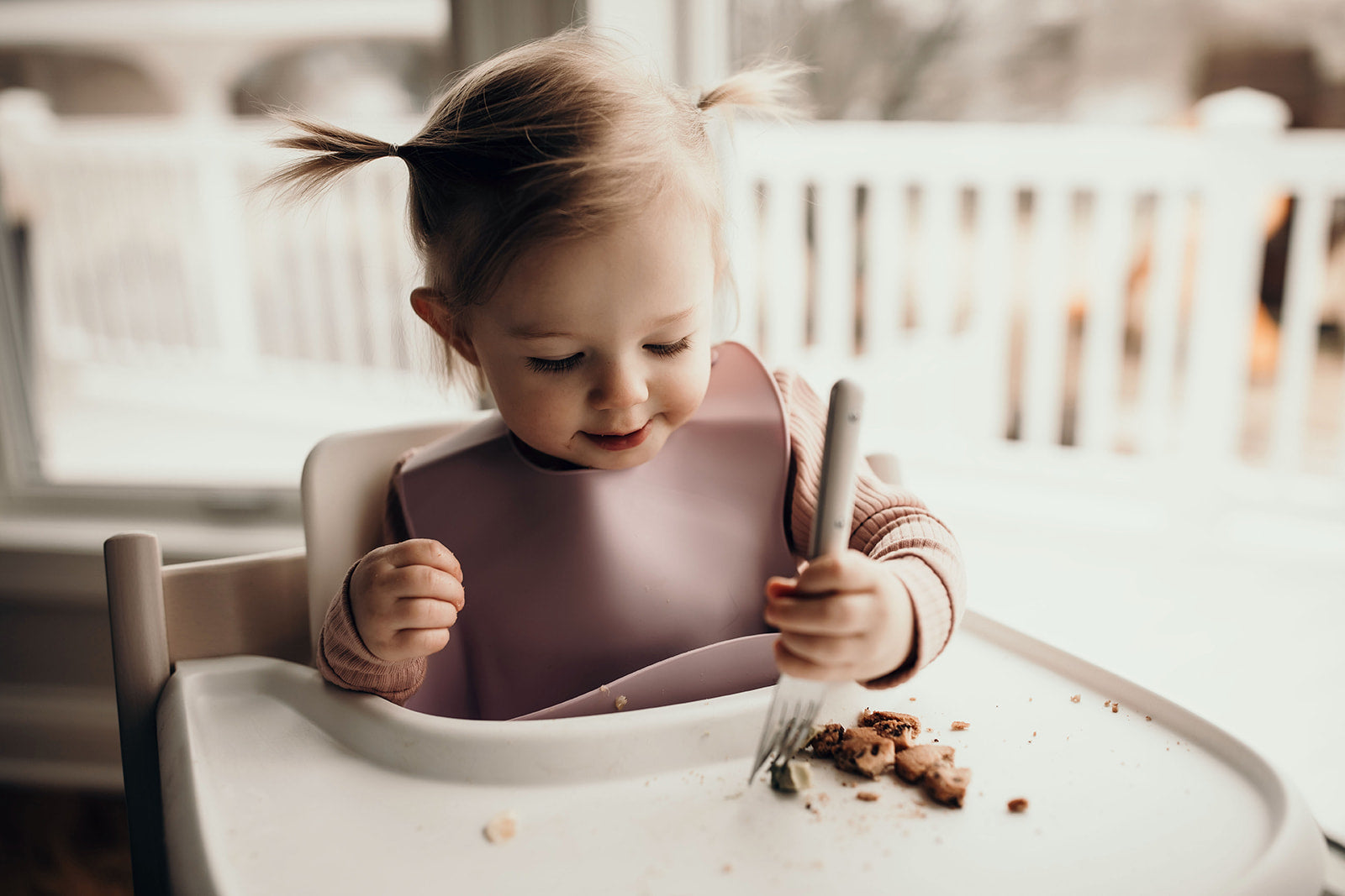 Lilac Silicone Bib With Crumb Catcher