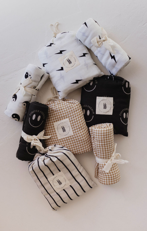 Muslin Crib Sheet | Charcoal & White Ff Smile