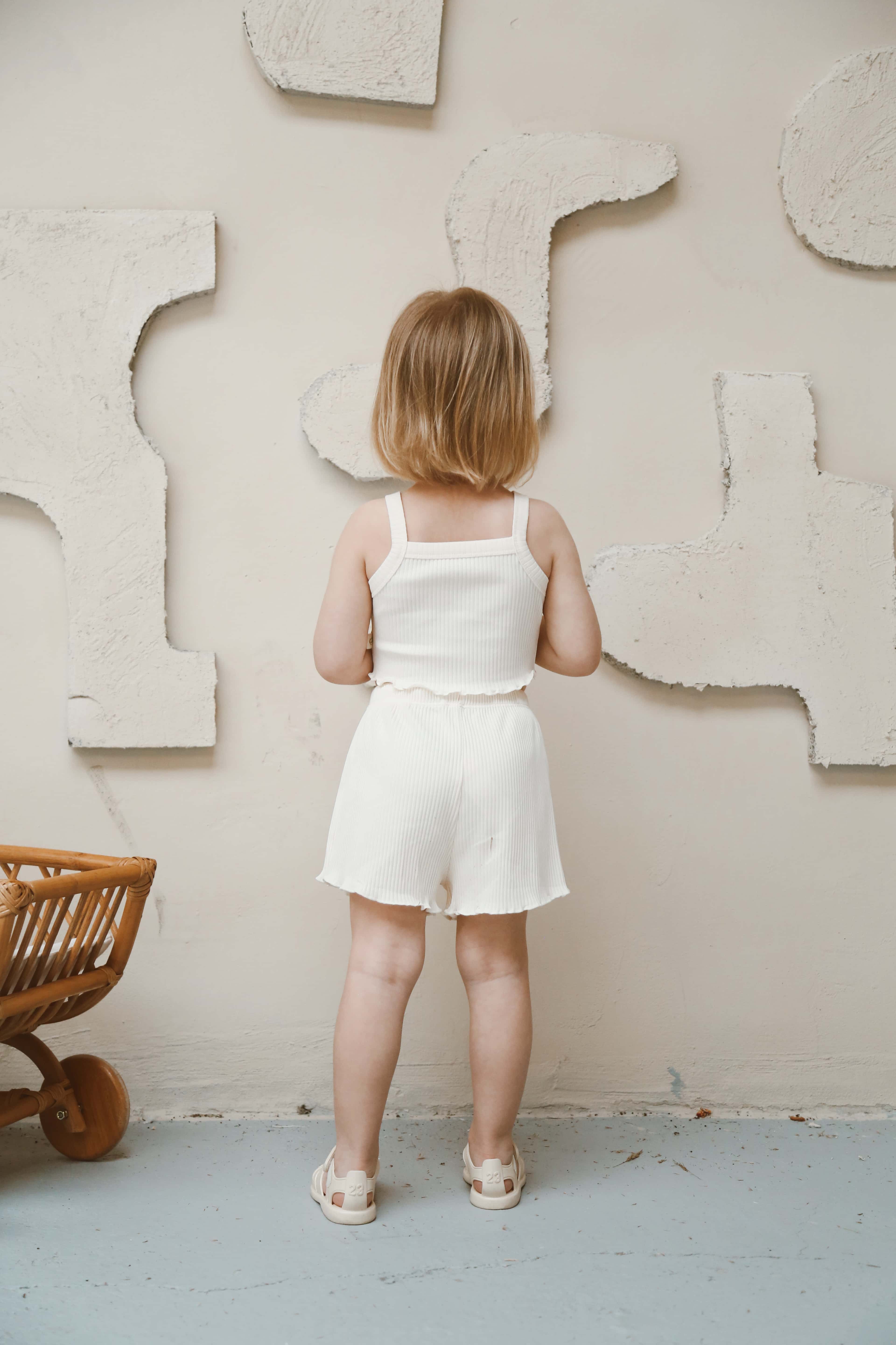 White Crop-short Set