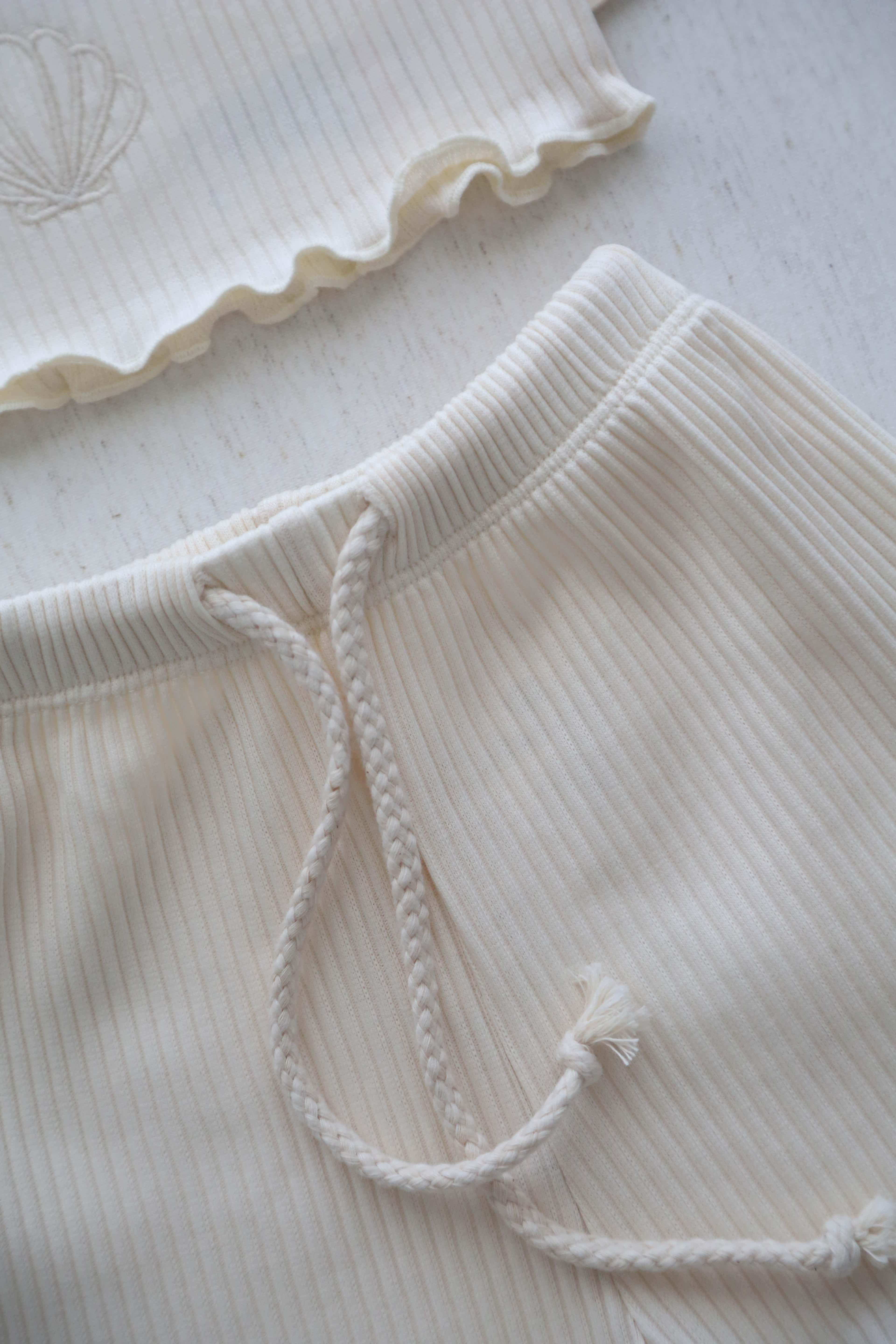 White Crop-short Set