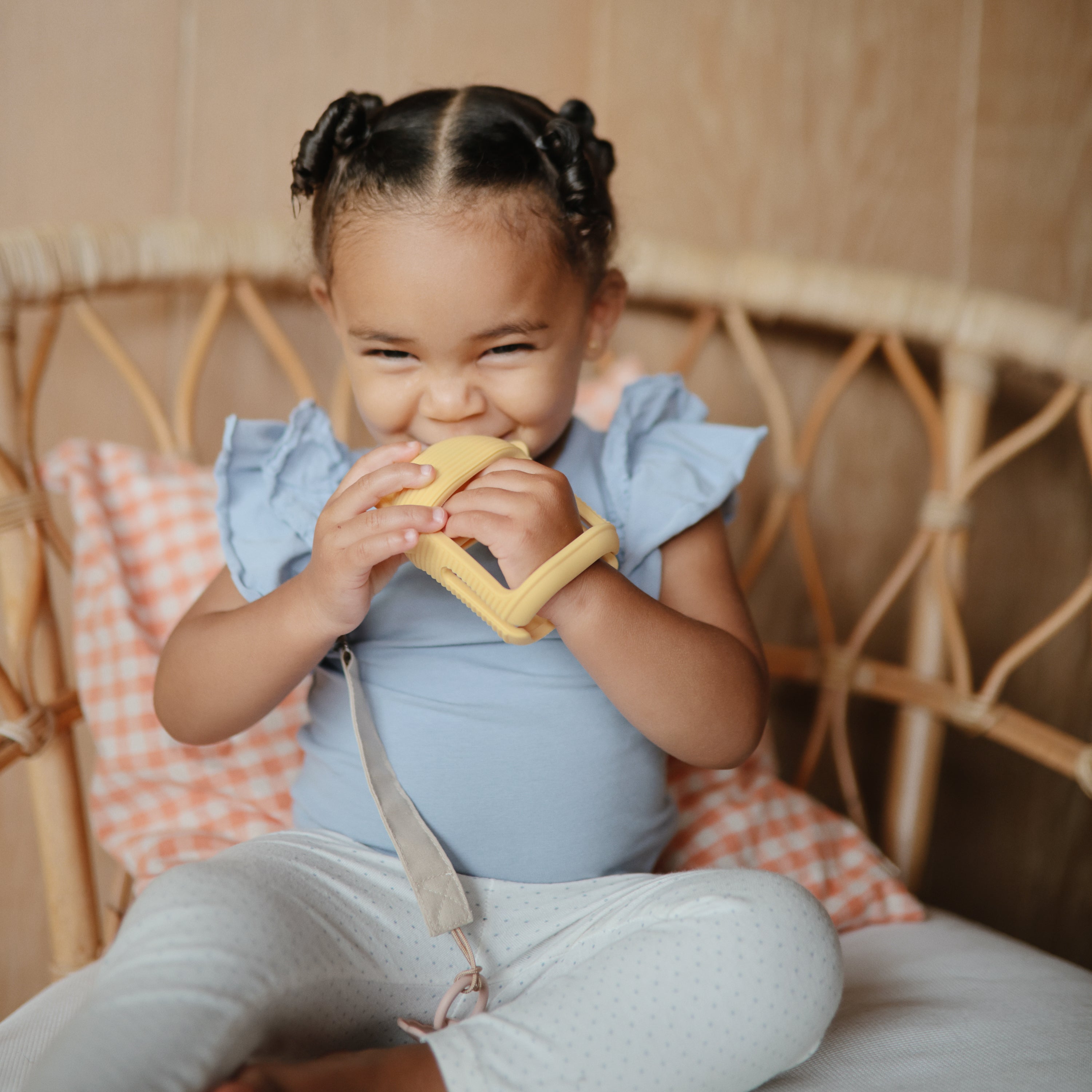 No-drop Sun Teether (sunshine)