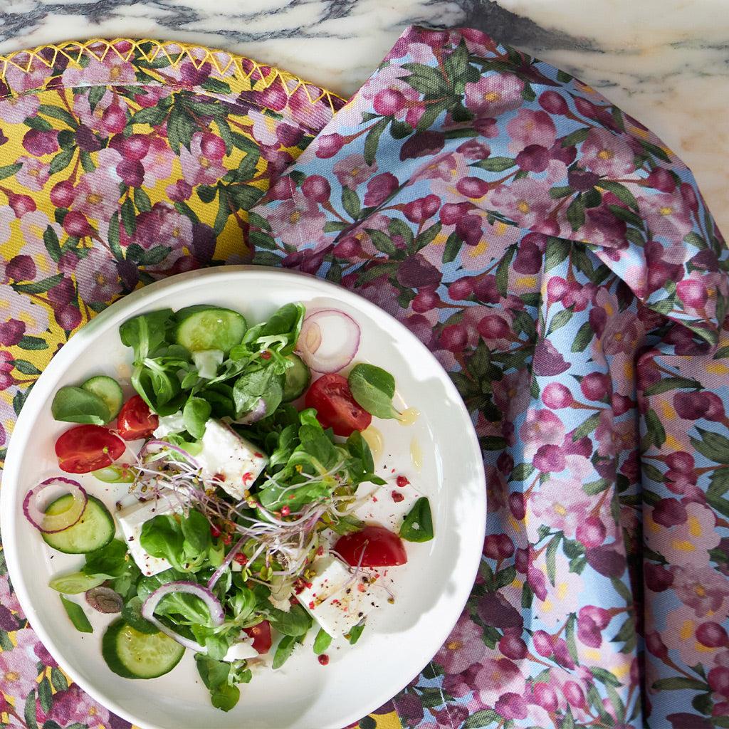 6 Napkins Romance Is Dead Blue