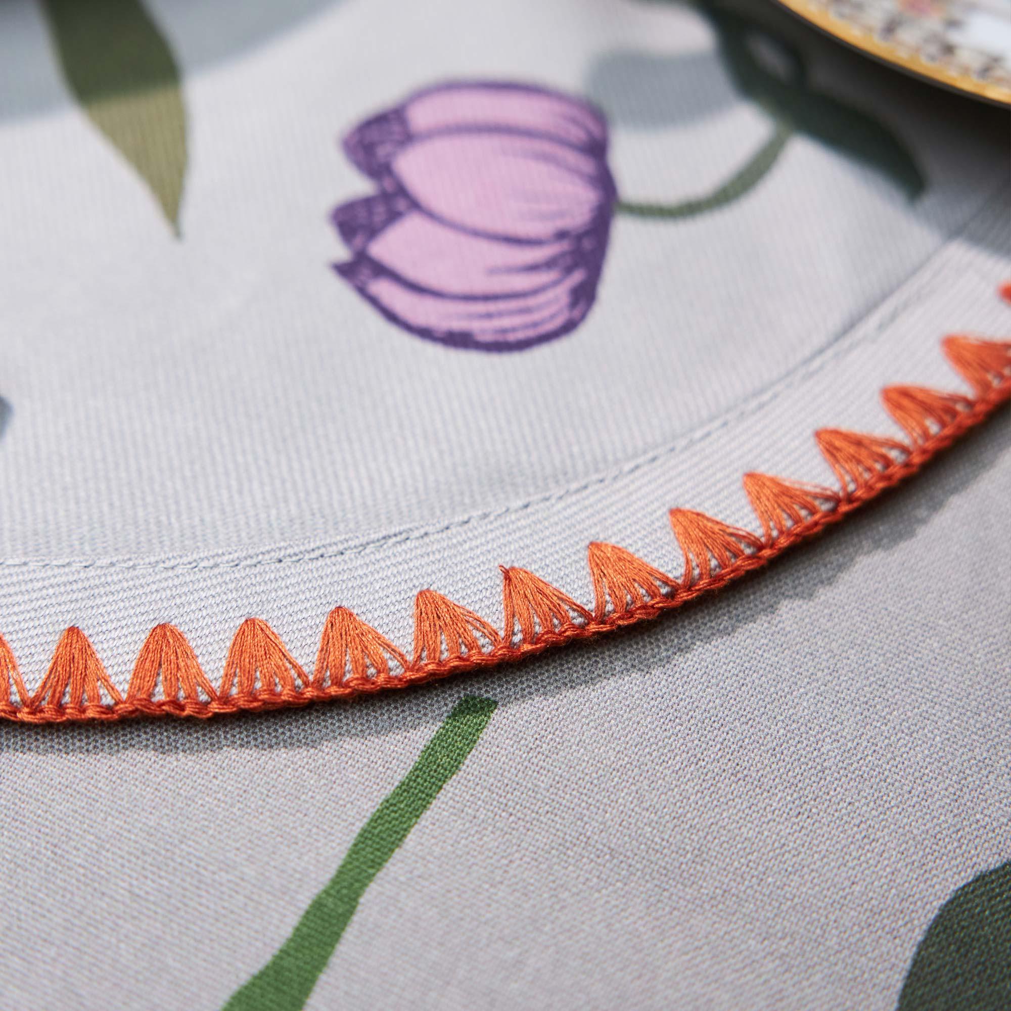 6 Round Placemats Picnic On The Meadow