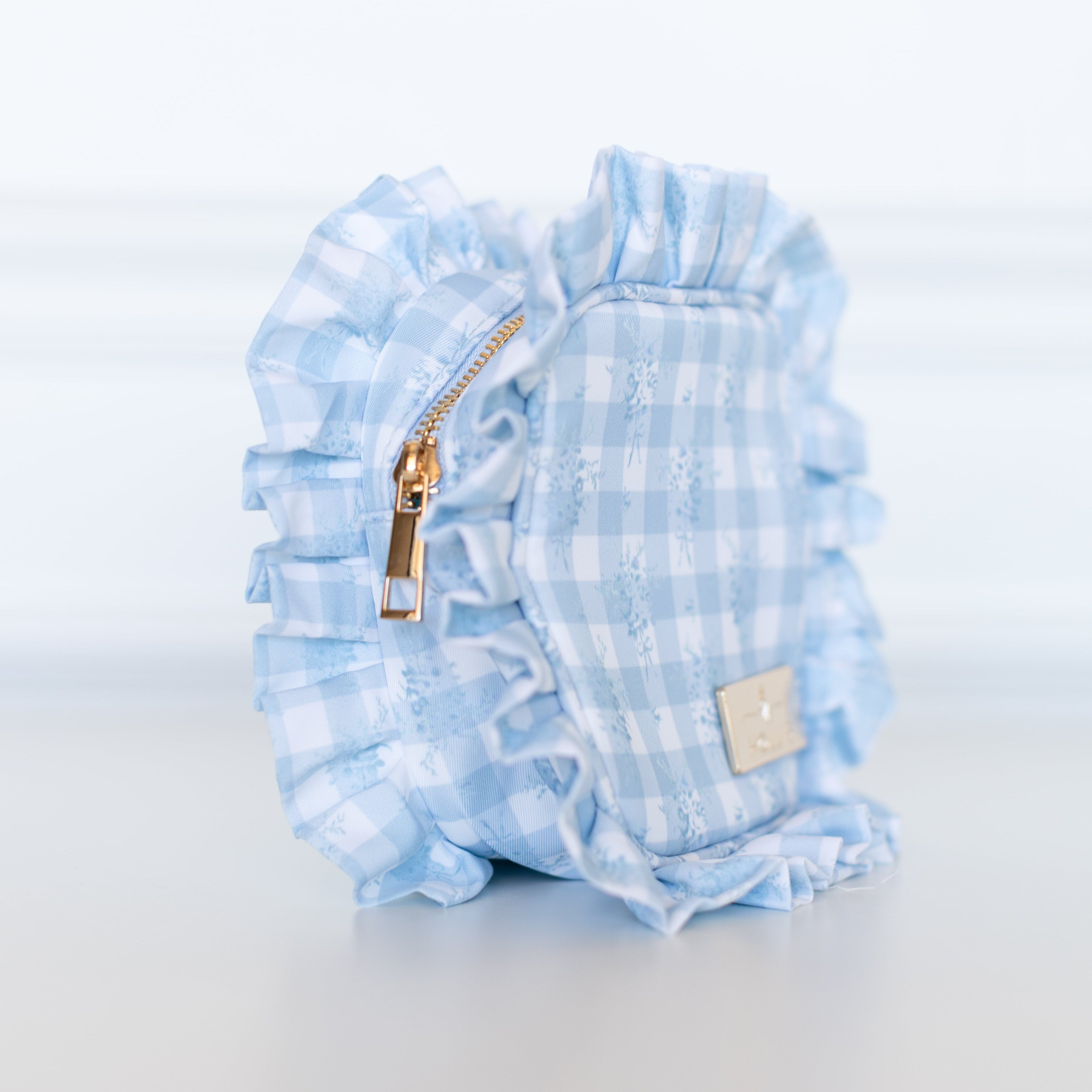 Ruffled Nylon Tech Organizer