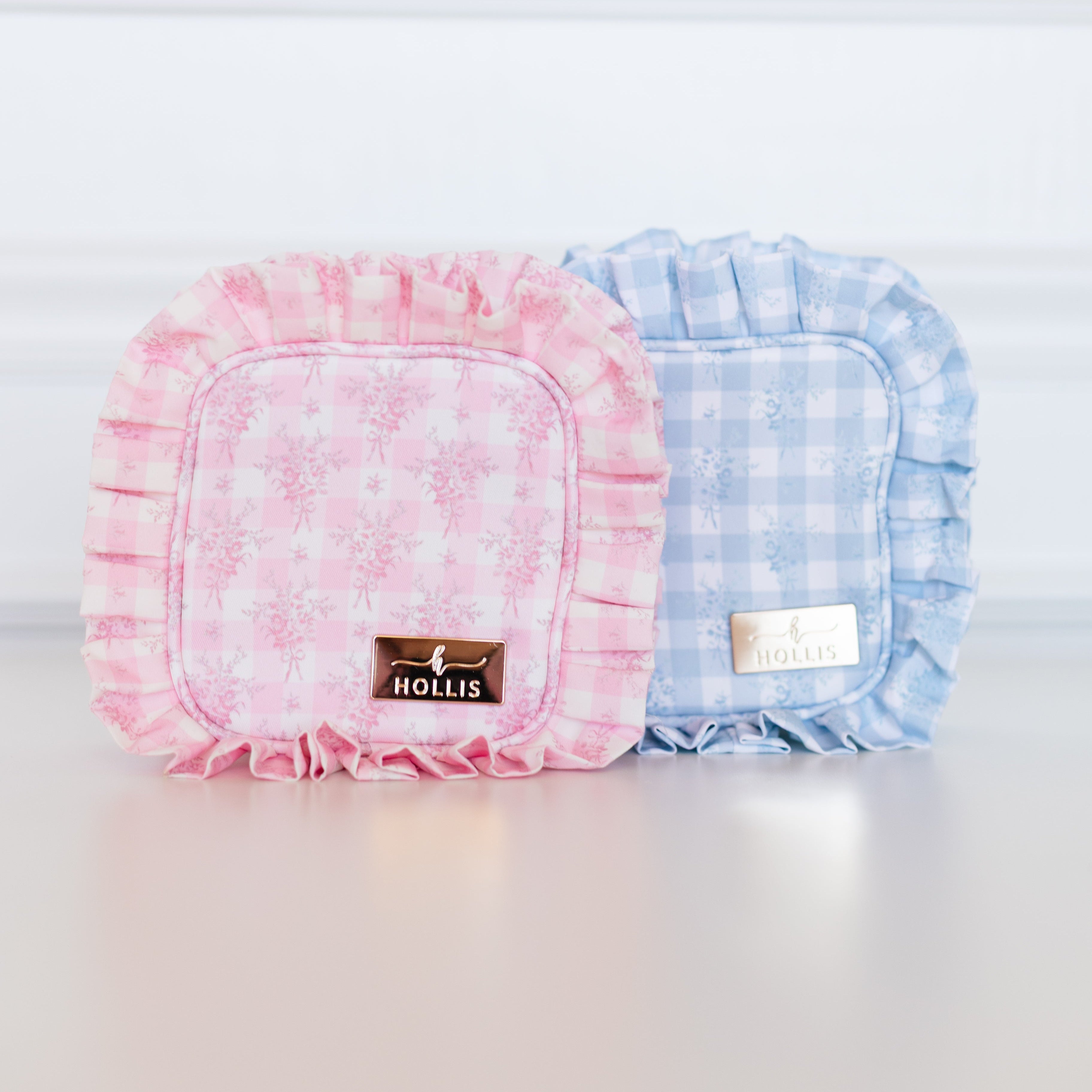 Ruffled Nylon Tech Organizer