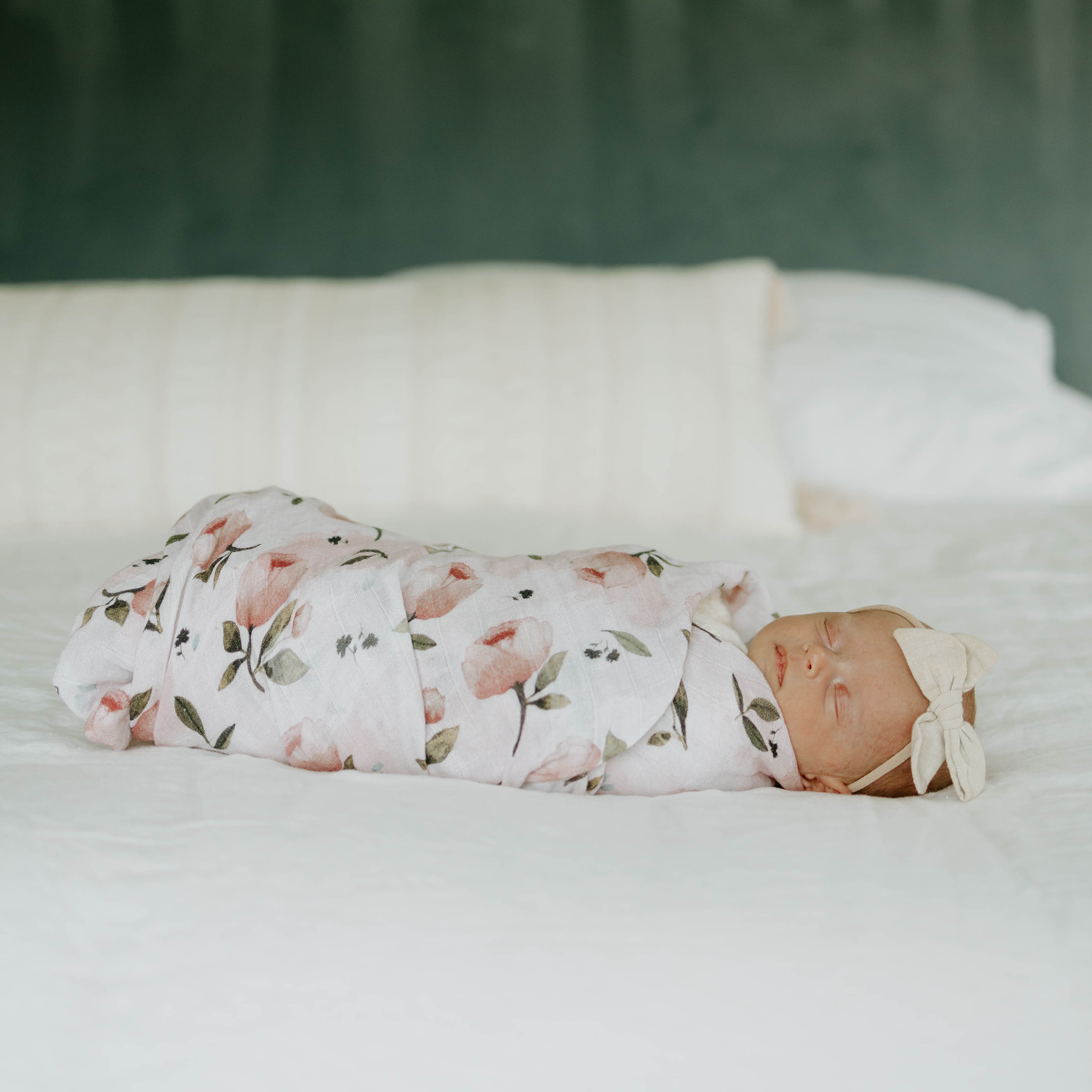 Organic Cotton Muslin Swaddle Blanket - Watercolor Floret