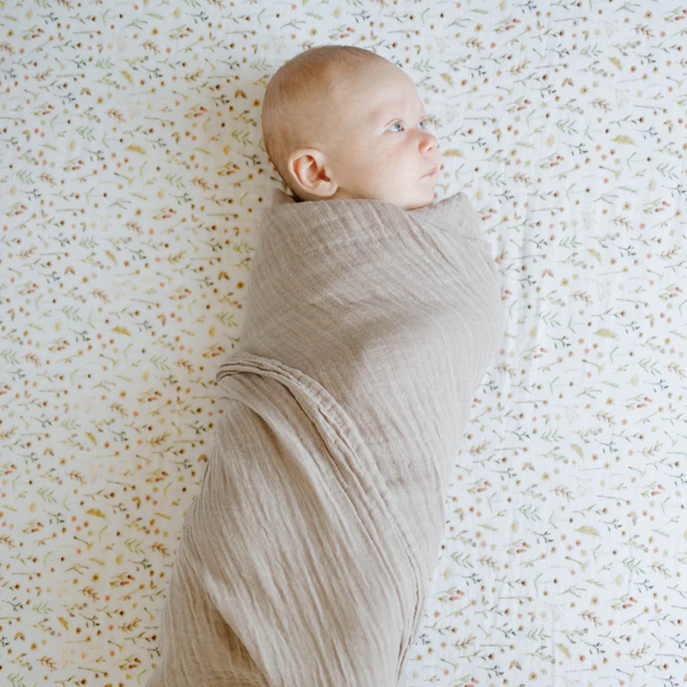 Organic Cotton Muslin Crib Sheet - Floral Field