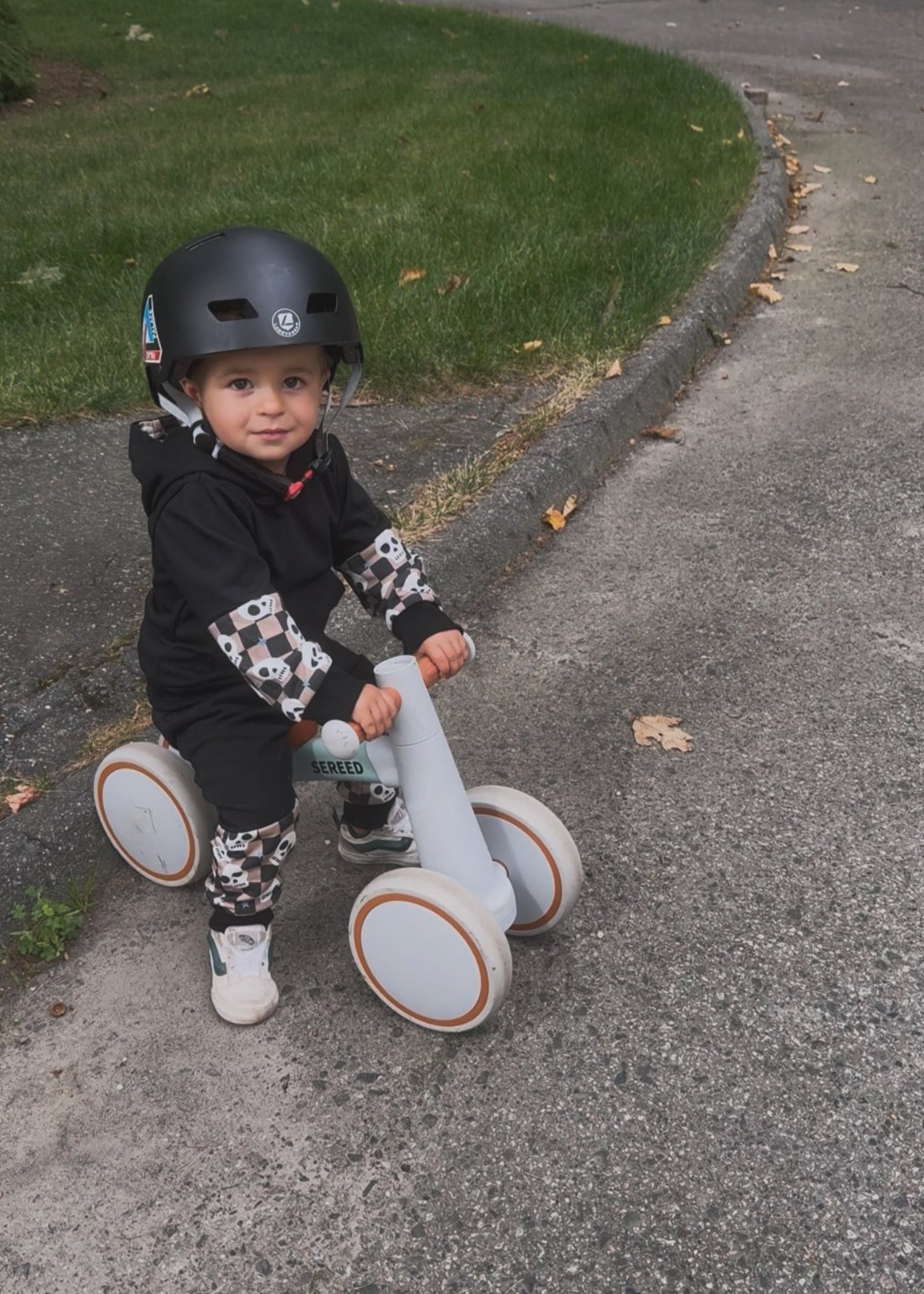 Toddler Halloween Jogger Set | Spooky Skulls