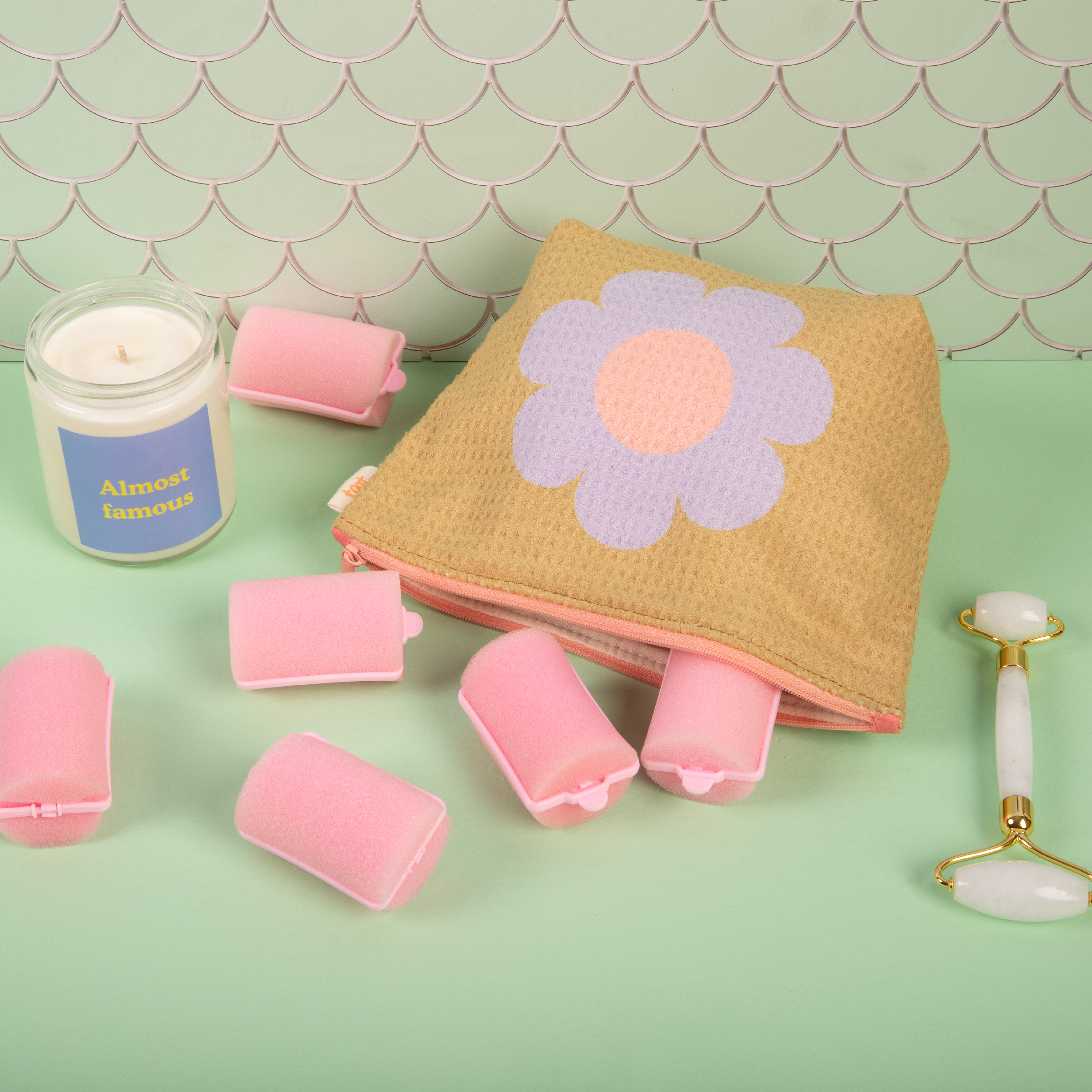 Flower Waffo Tweedle Dee