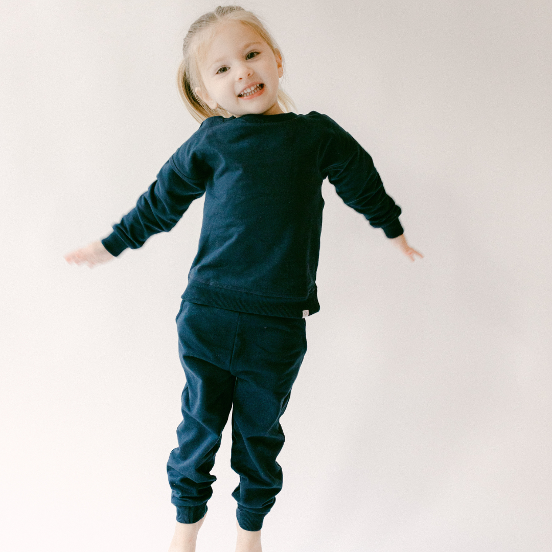 Leisure Sweat Set In Navy