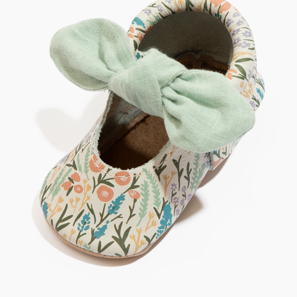 Wallflower Knotted Bow Mocc