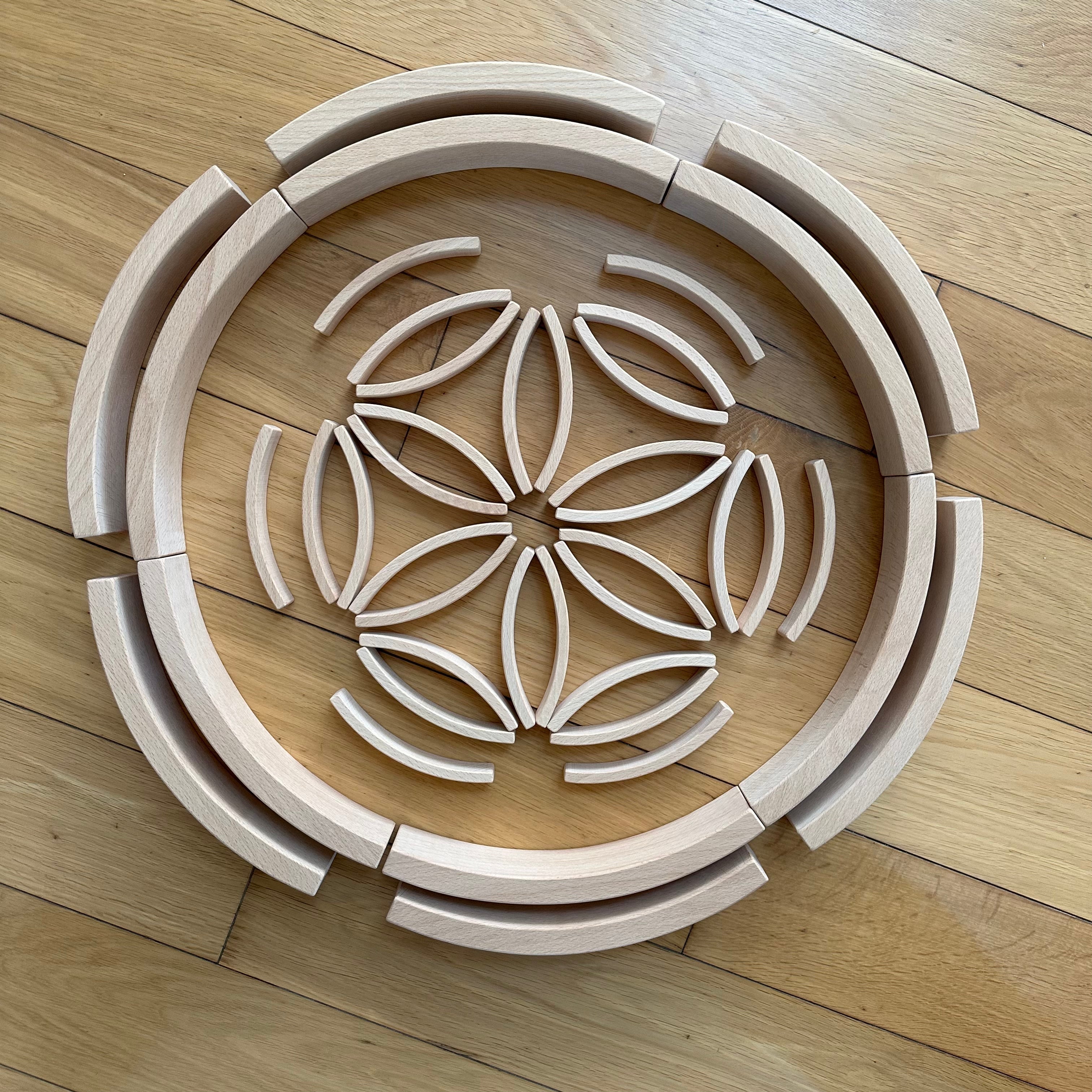 42 Pcs Combination Set With 12 Large And 30 Mini Curved Natural Wooden Building Blocks