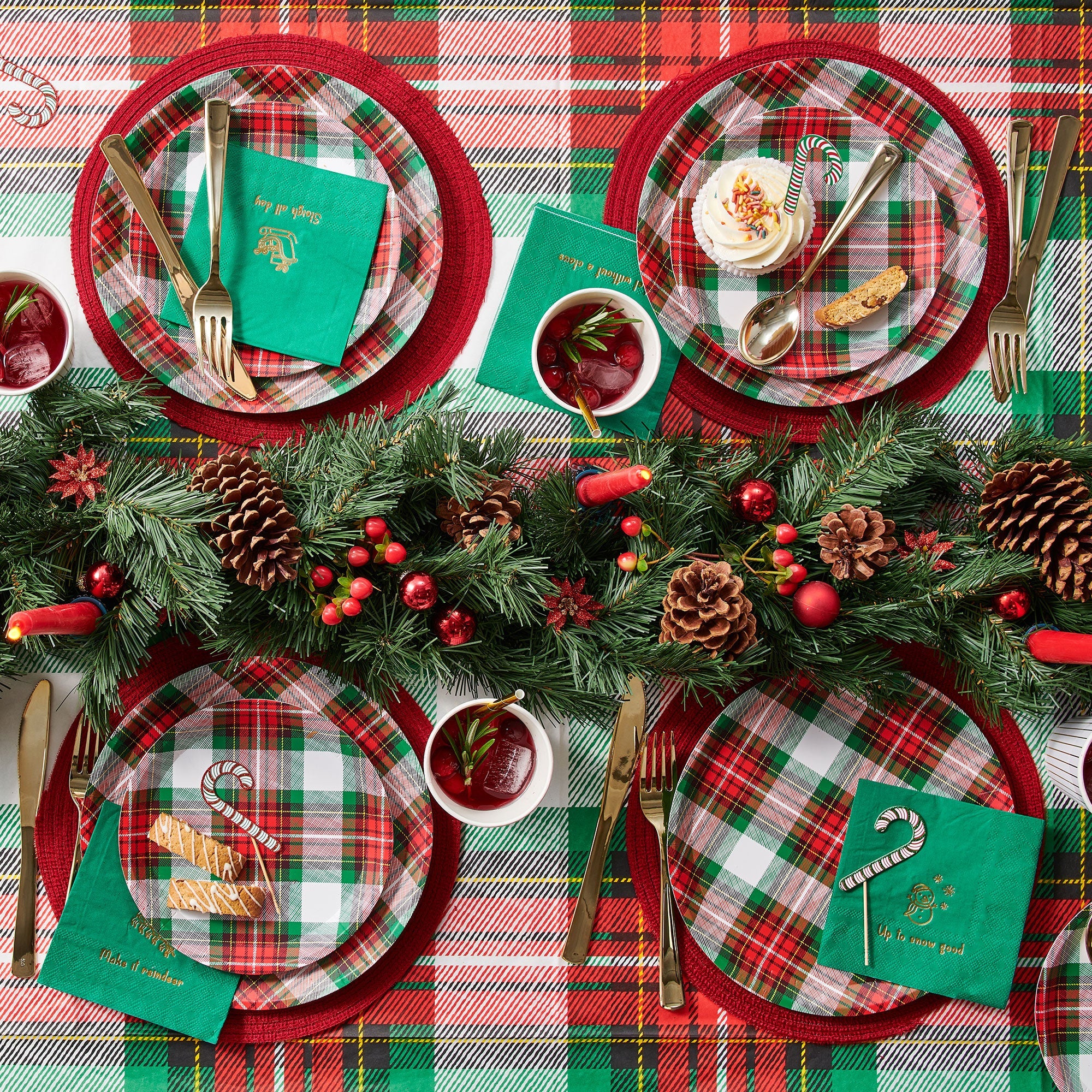 Winter Plaid Small Plates (10 Per Pack)