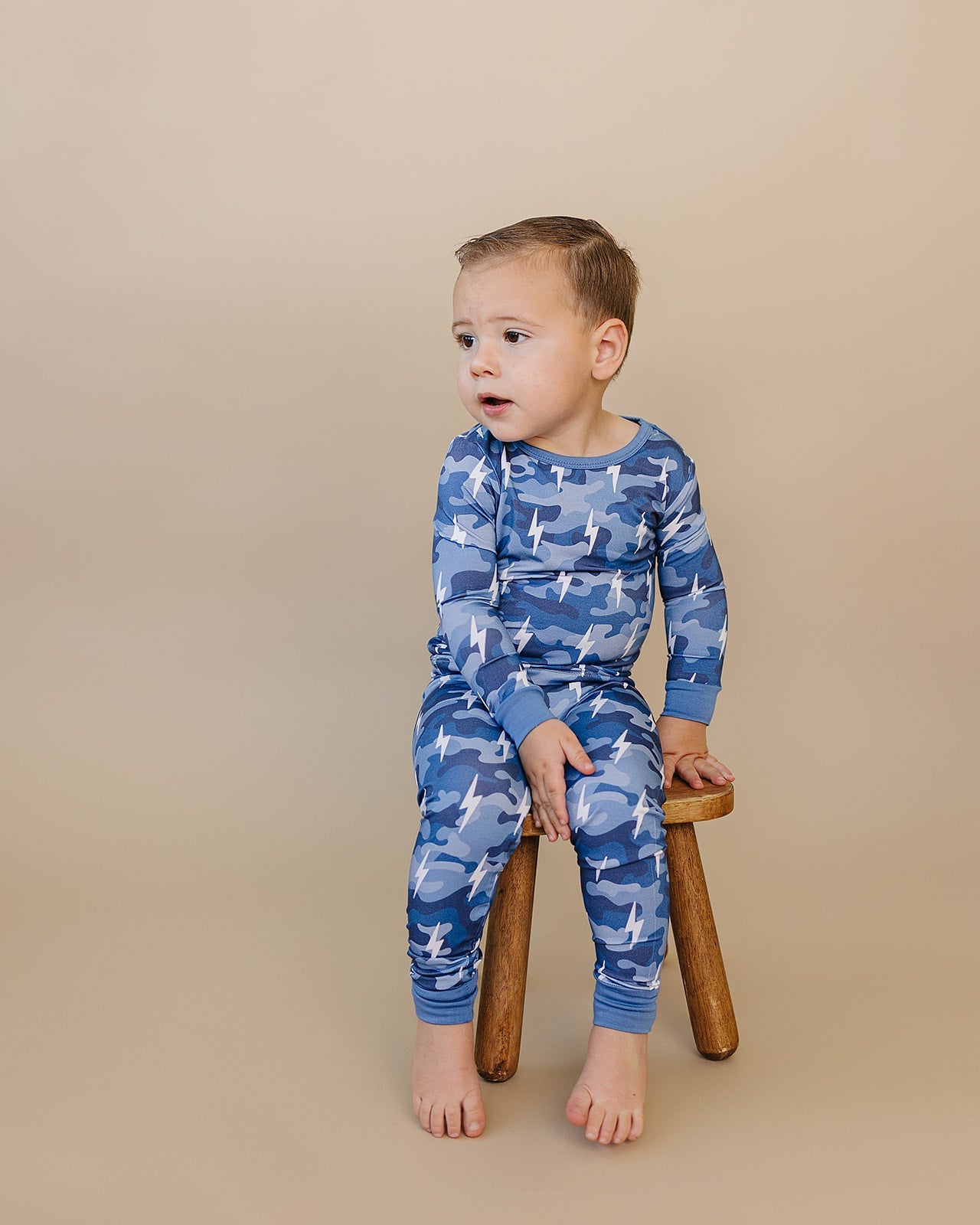 Bamboo Two Piece Set | Blue Camo Bolts
