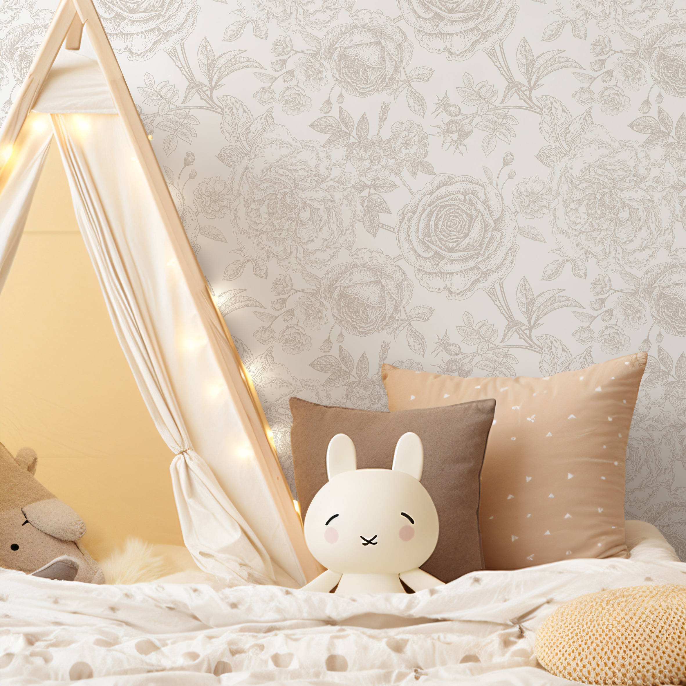 Floral Wallpaper With Detailed Roses And Peonies In Neutral Beige - Zacy