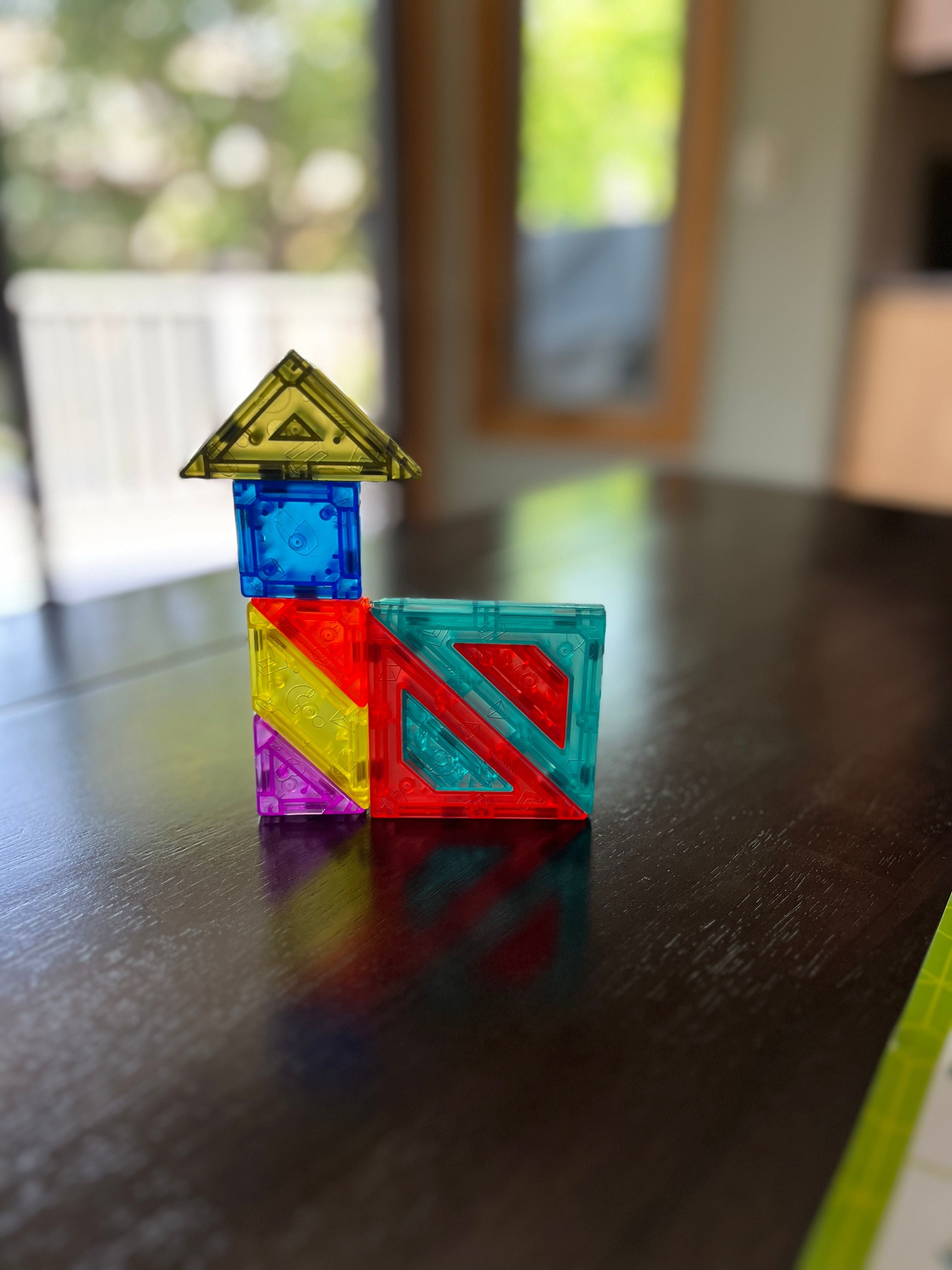 Magnetic 9-piece Tangram Puzzle Challenge