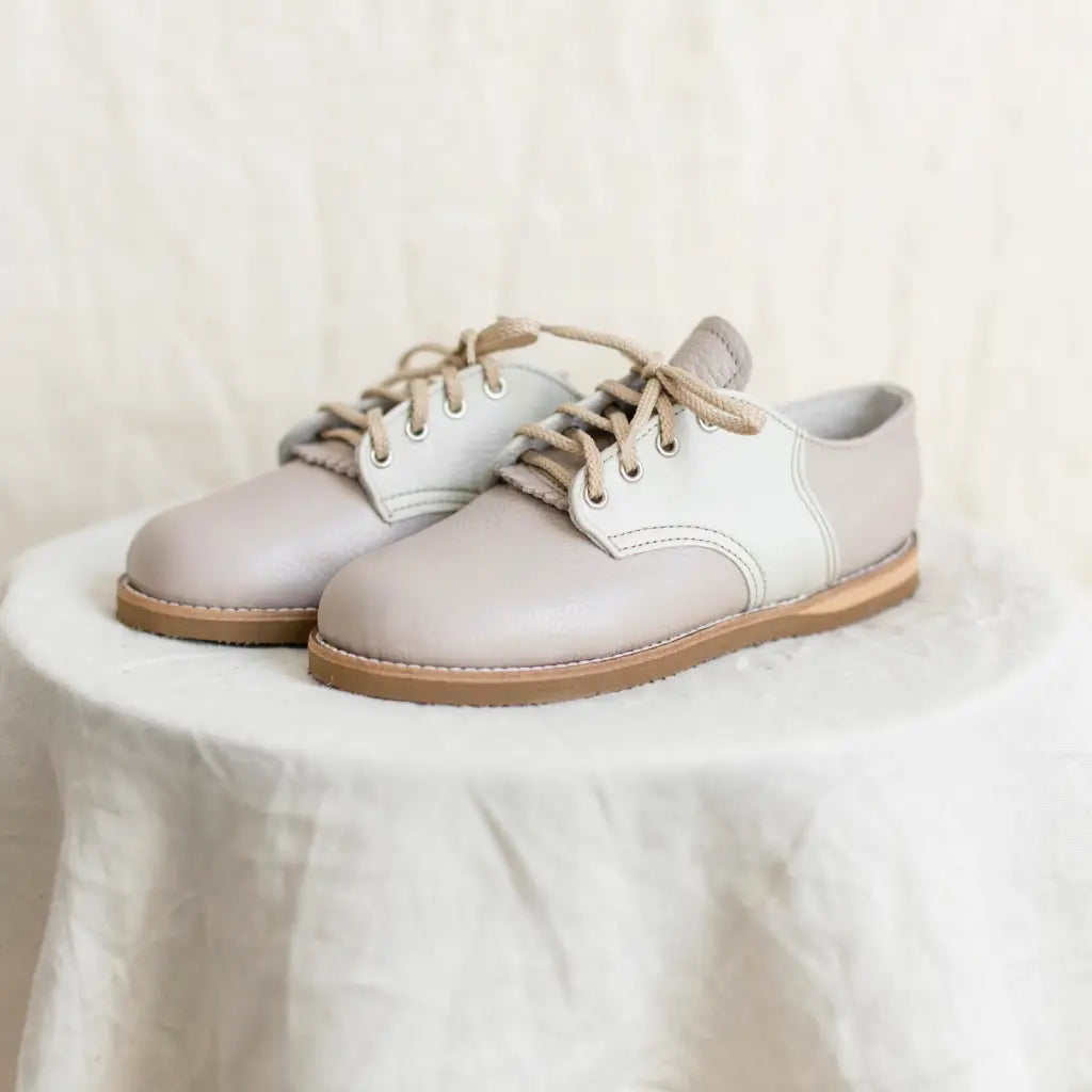 Artie Saddle - Sand/fog
