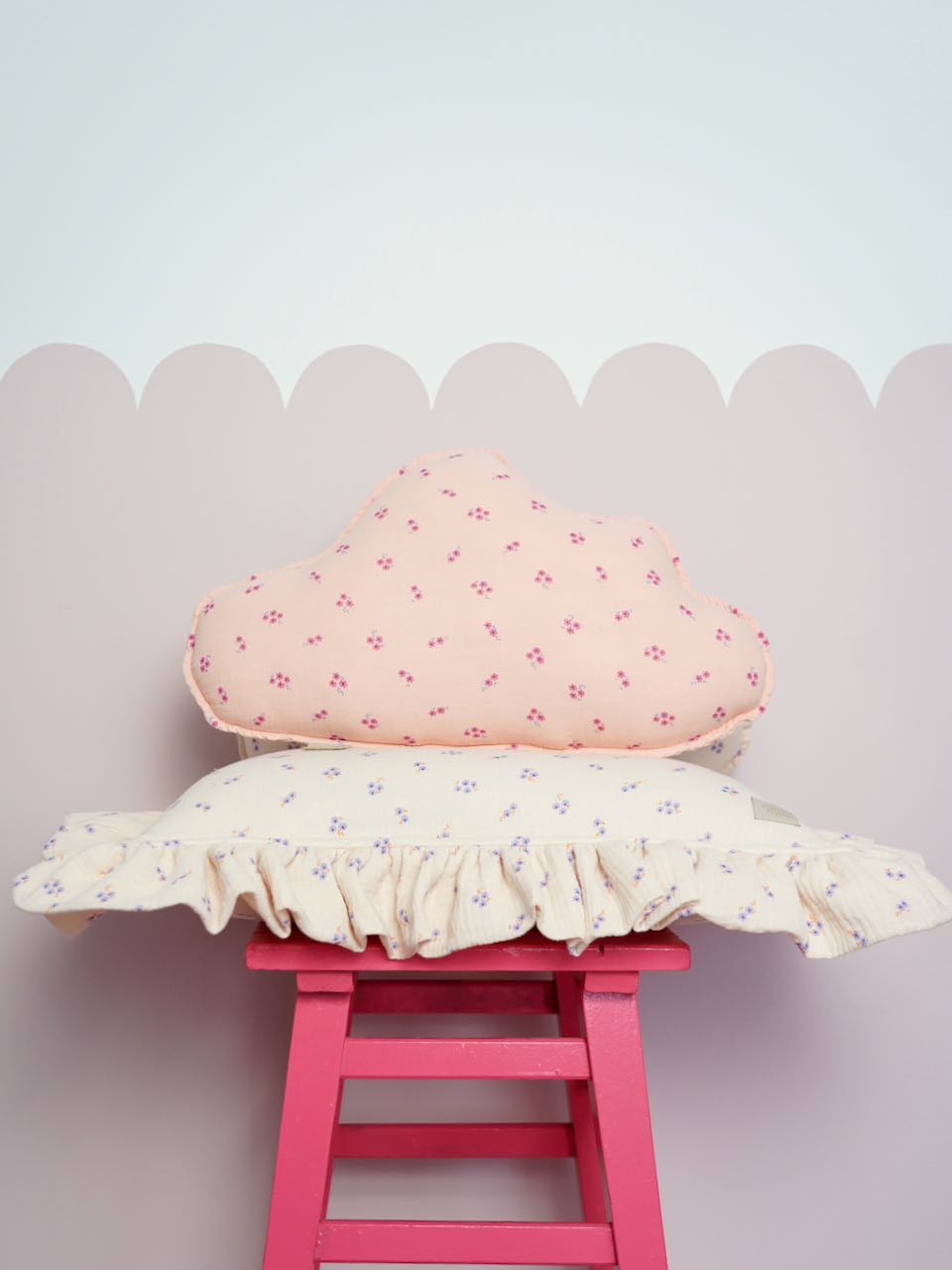 Muslin Pink Forget-me-not - Cloud Pillow