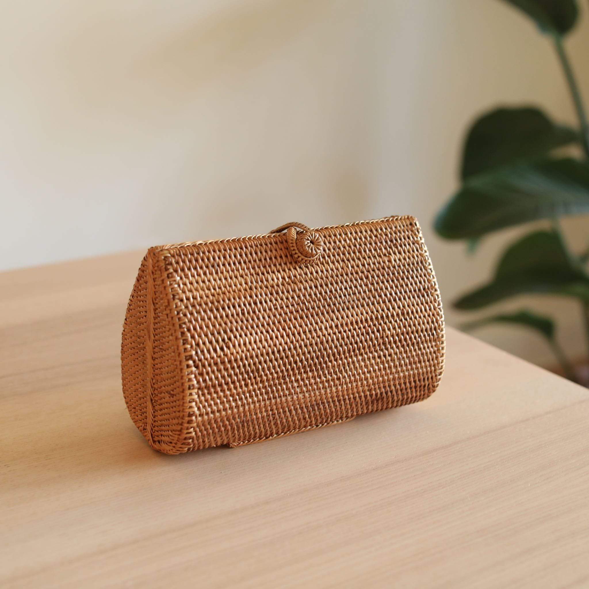Bali Envelope Rattan Clutch