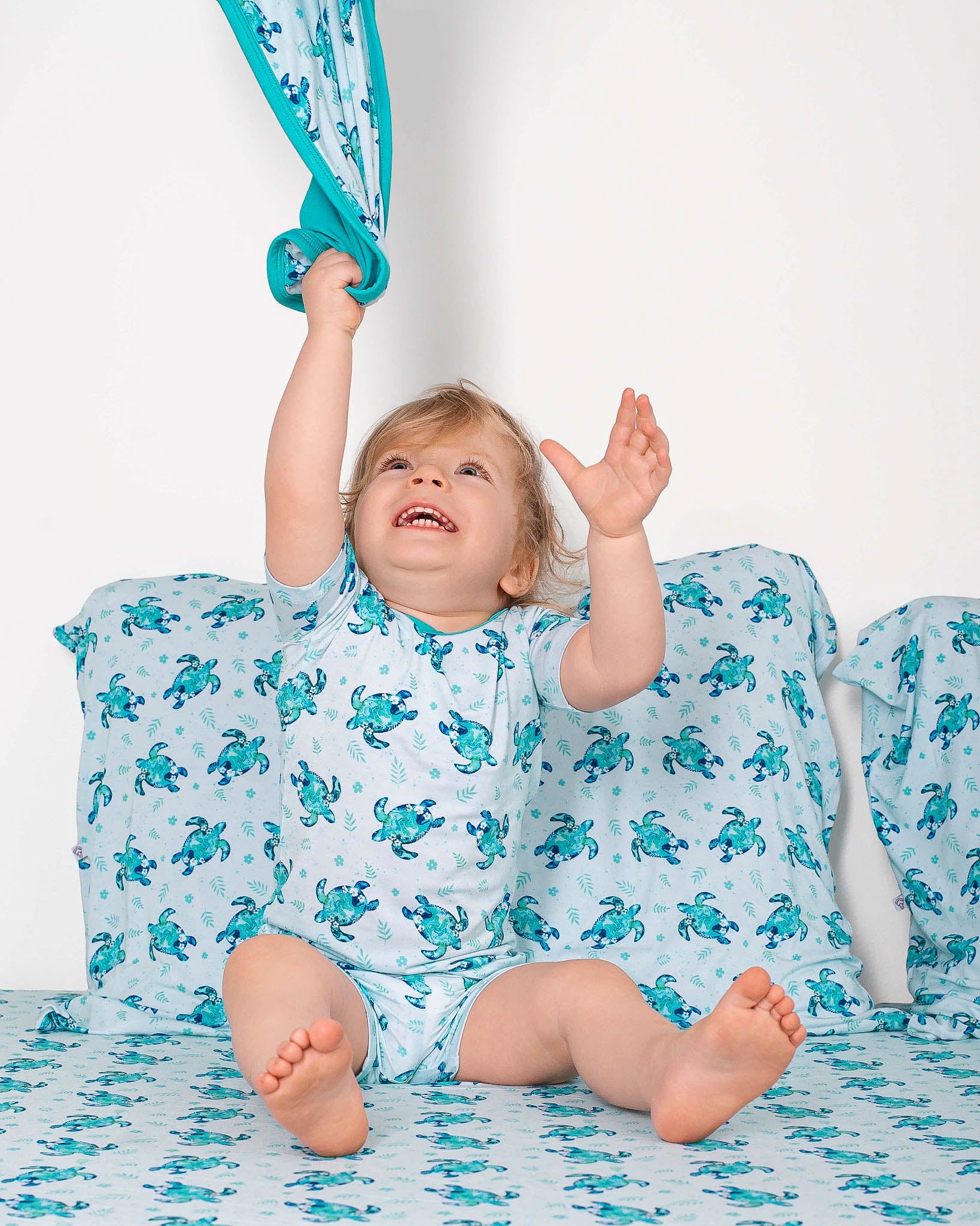 Sea Turtles | Two-piece Bamboo Short Sleeve Toddler & Kids Set