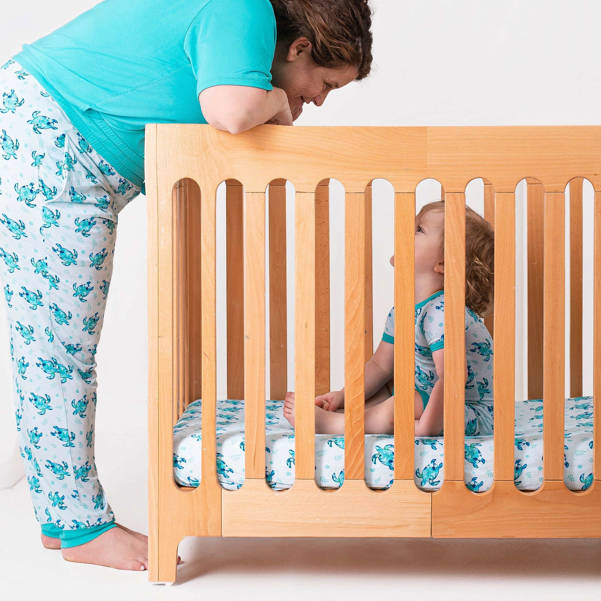 Sea Turtles | Bamboo Crib Sheet