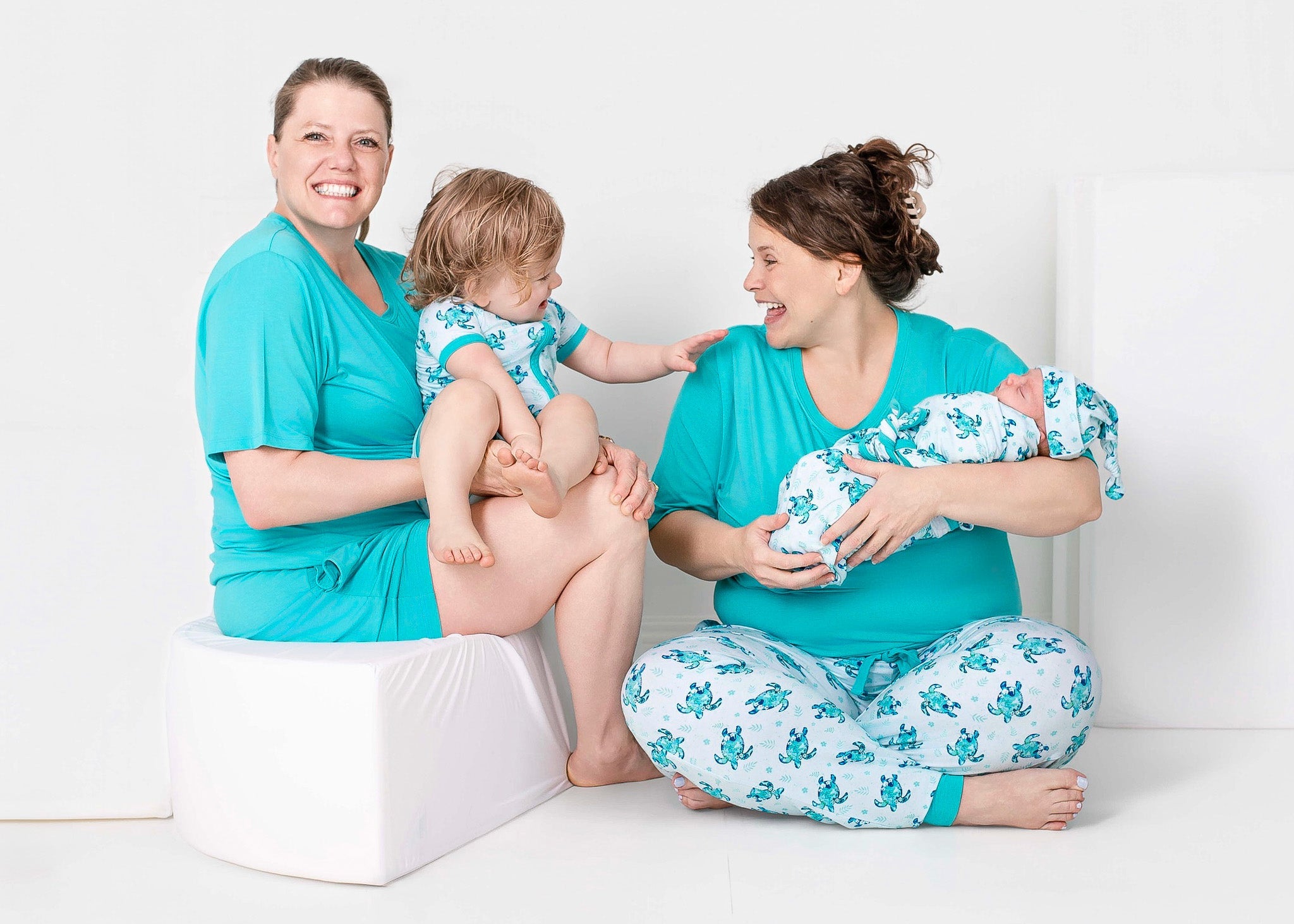 Sea Turtles | Women's Bamboo Jogger Pajama Pants