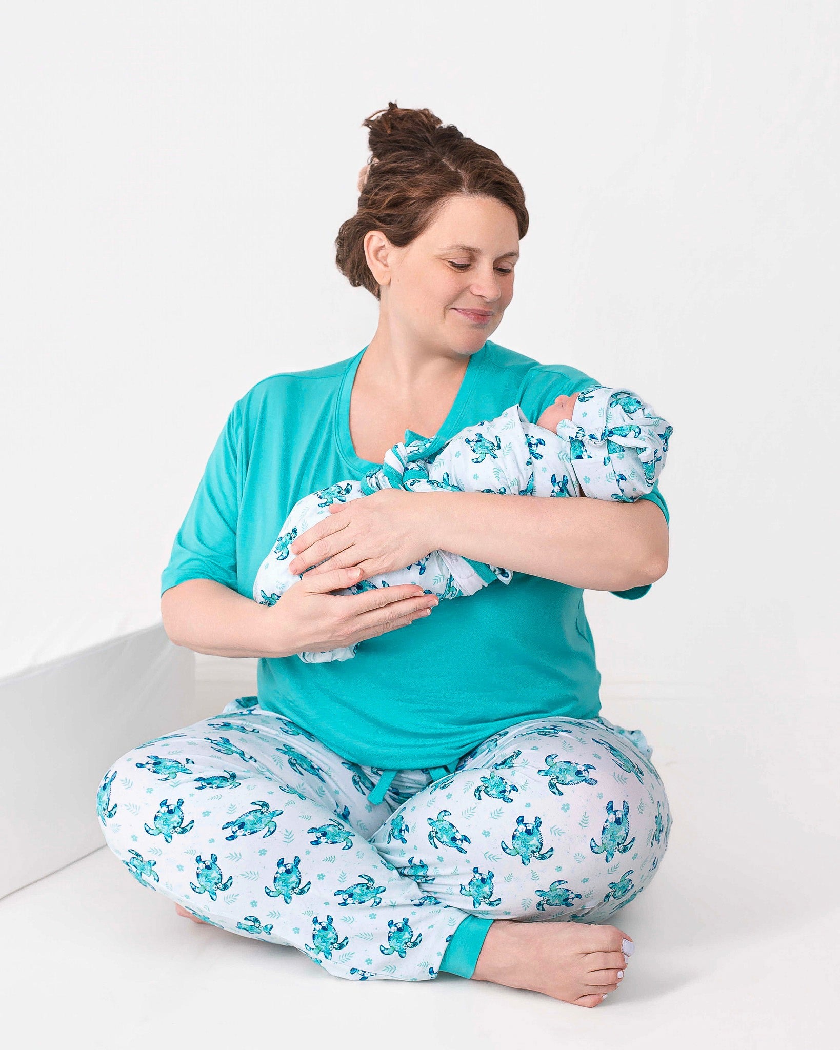 Sea Turtles | Women's Bamboo Jogger Pajama Pants