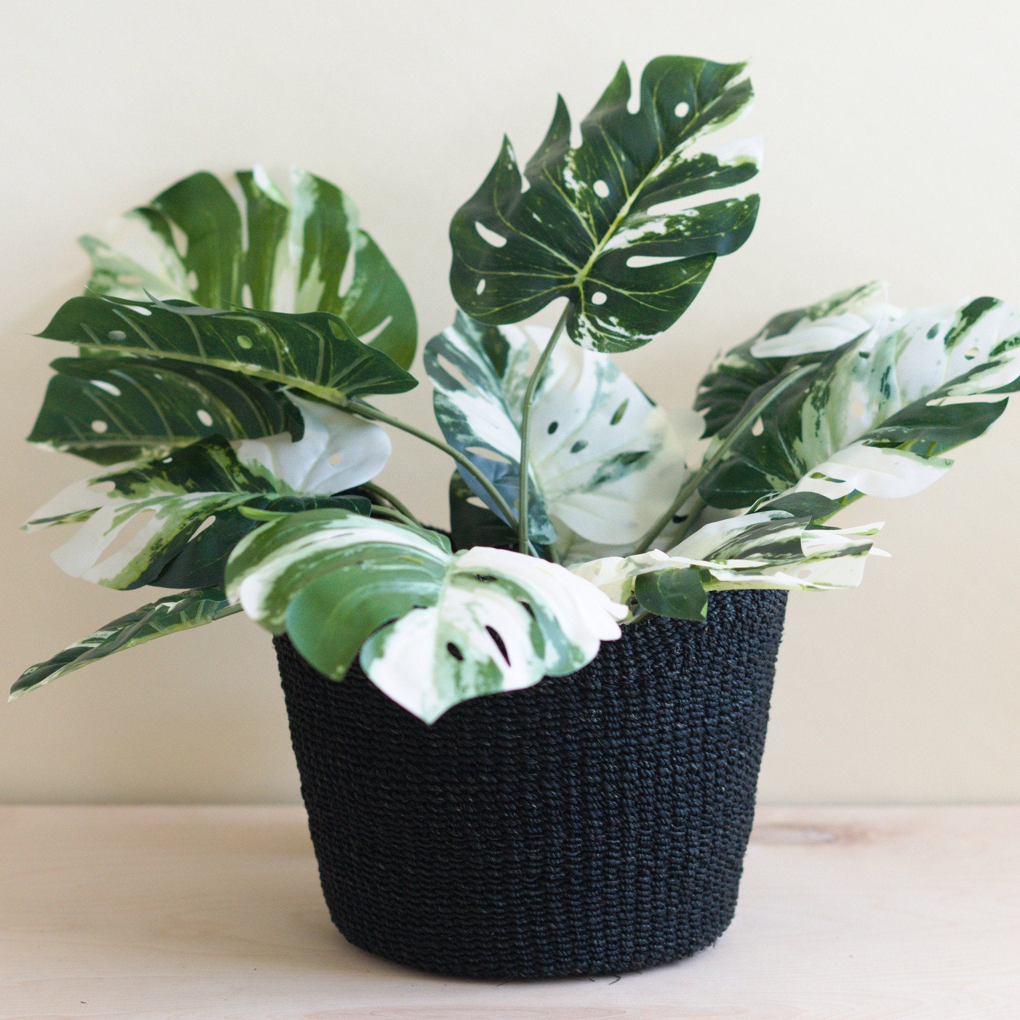 Black Scallop Basket - Handwoven Basket | Likhâ