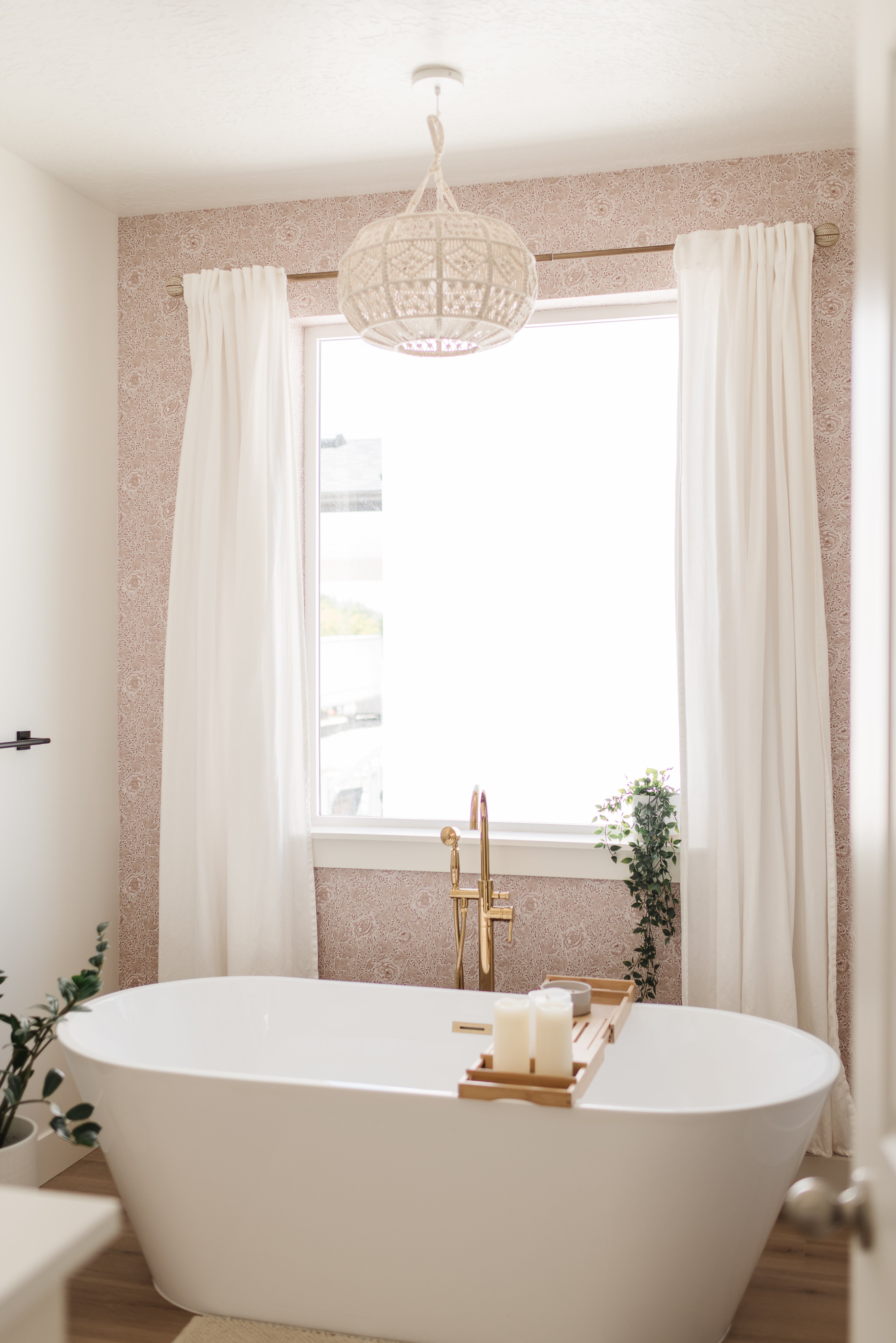 Agnes Wallpaper By Bear Bell