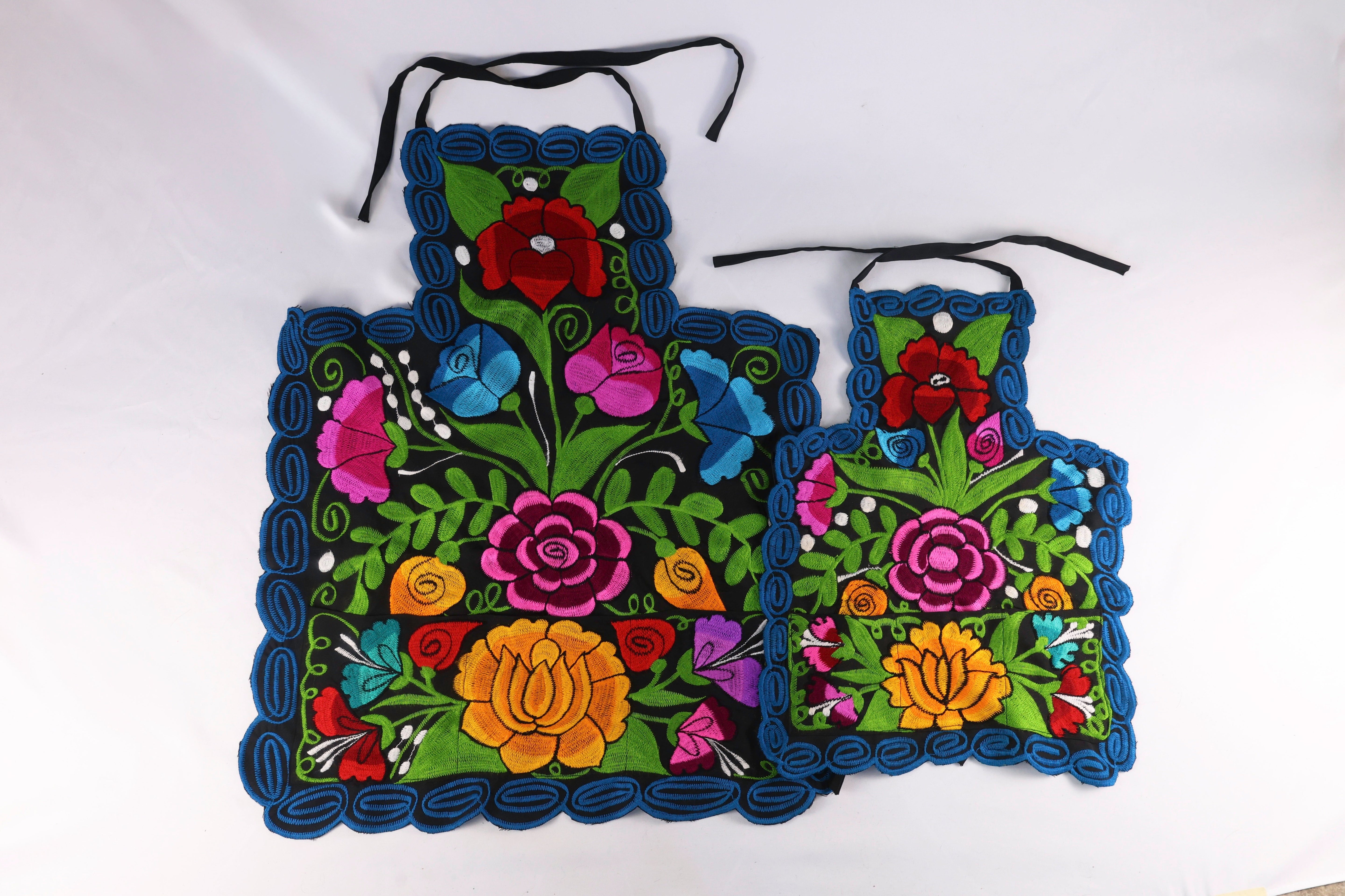 Embroidered Floral Apron Set
