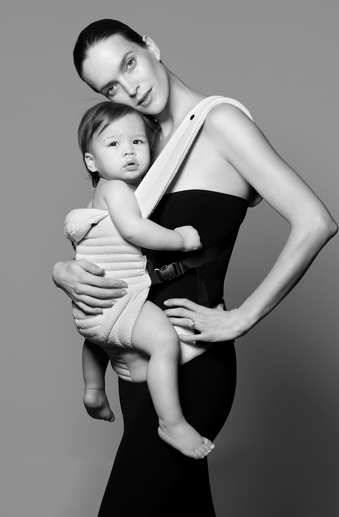easytot-hero-registry-mom-baby-carrier