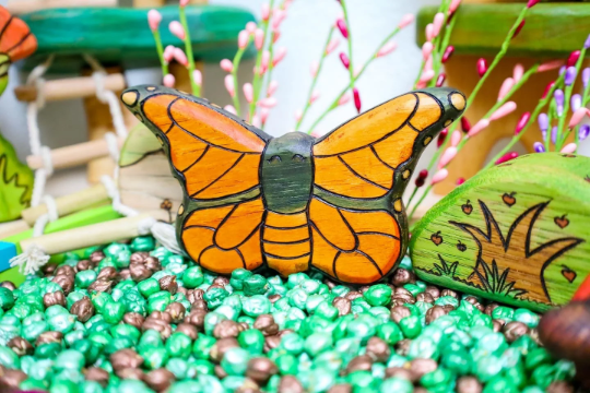 Wooden Butterfly Minibeast Toy~ Orange, Blue, Or Purple Butterfly