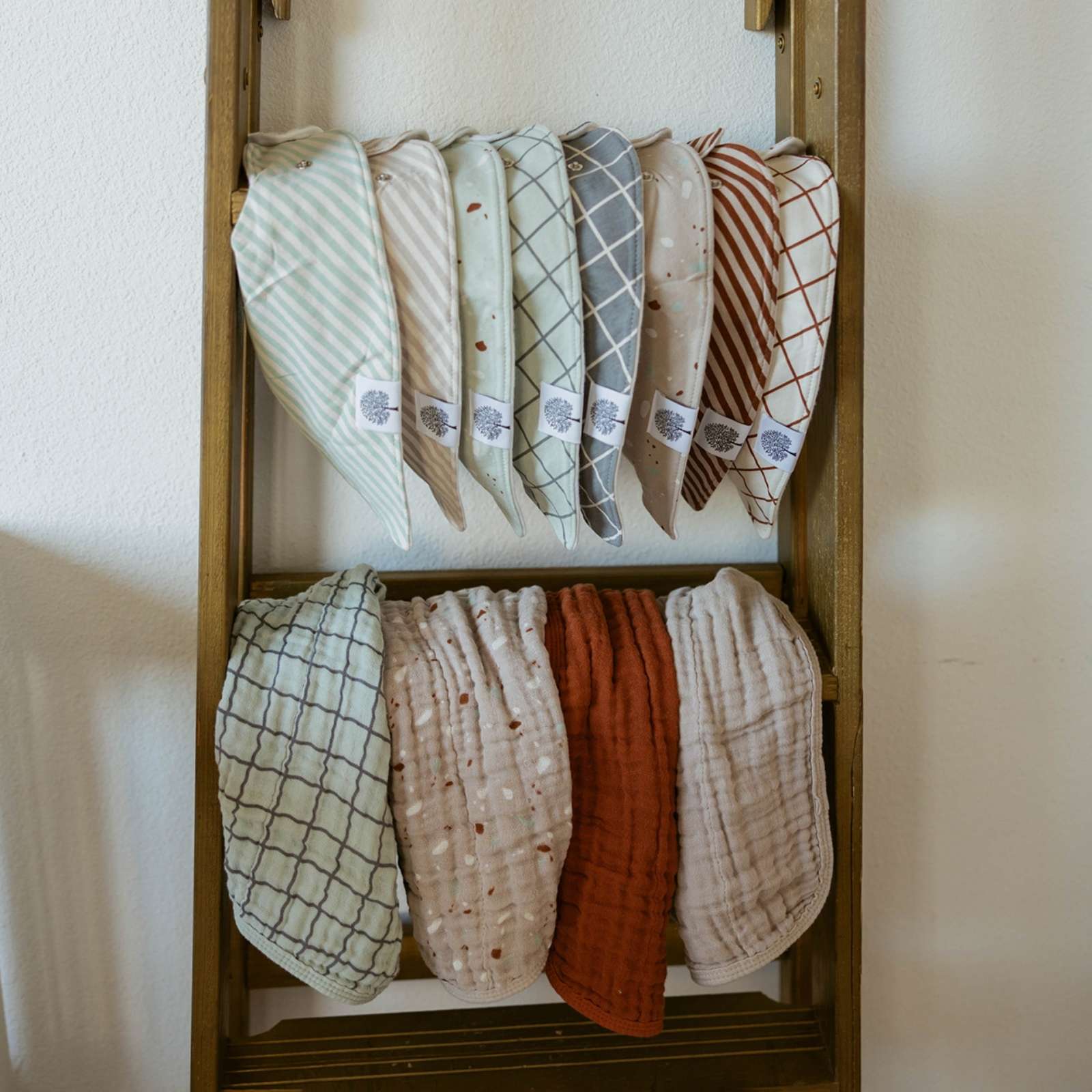 Clay Bandana Bib Set (8 Pack)