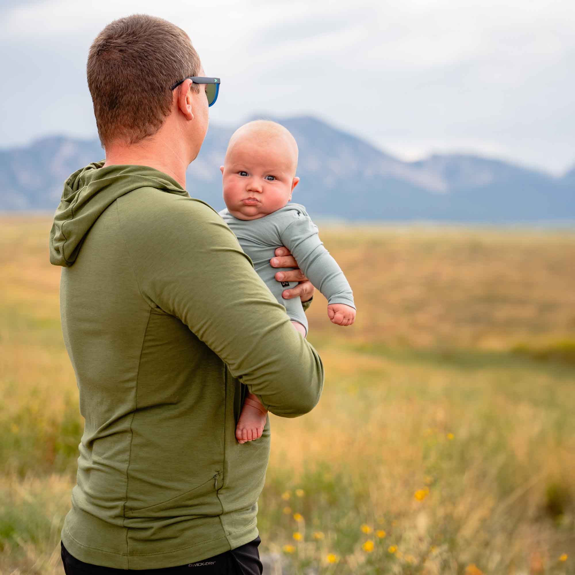 Chaser - Mens Sun Hoodie